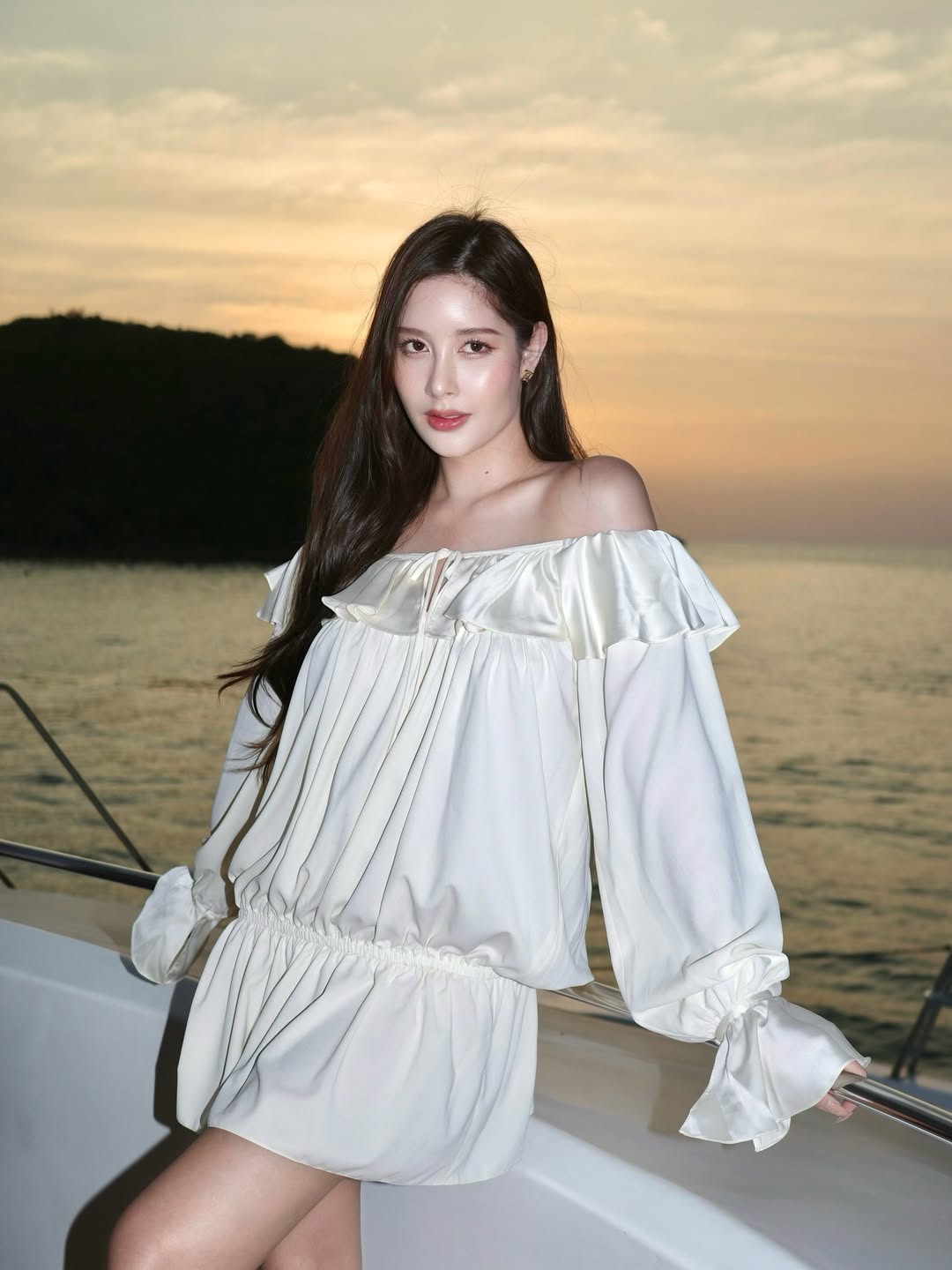 ร็อค - ขวัญลดา รุ่งโรจน์อำภา