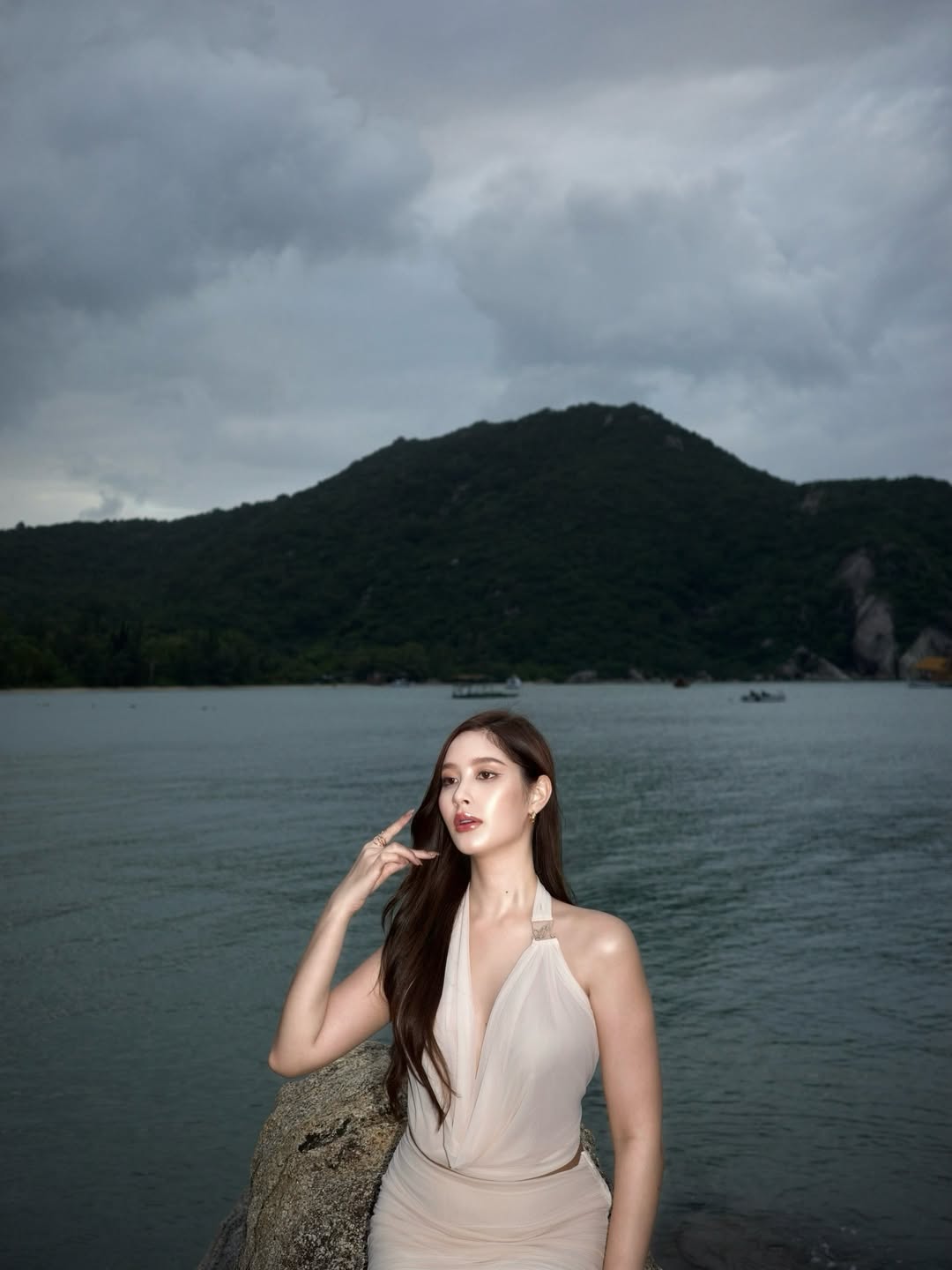 ร็อค - ขวัญลดา รุ่งโรจน์อำภา