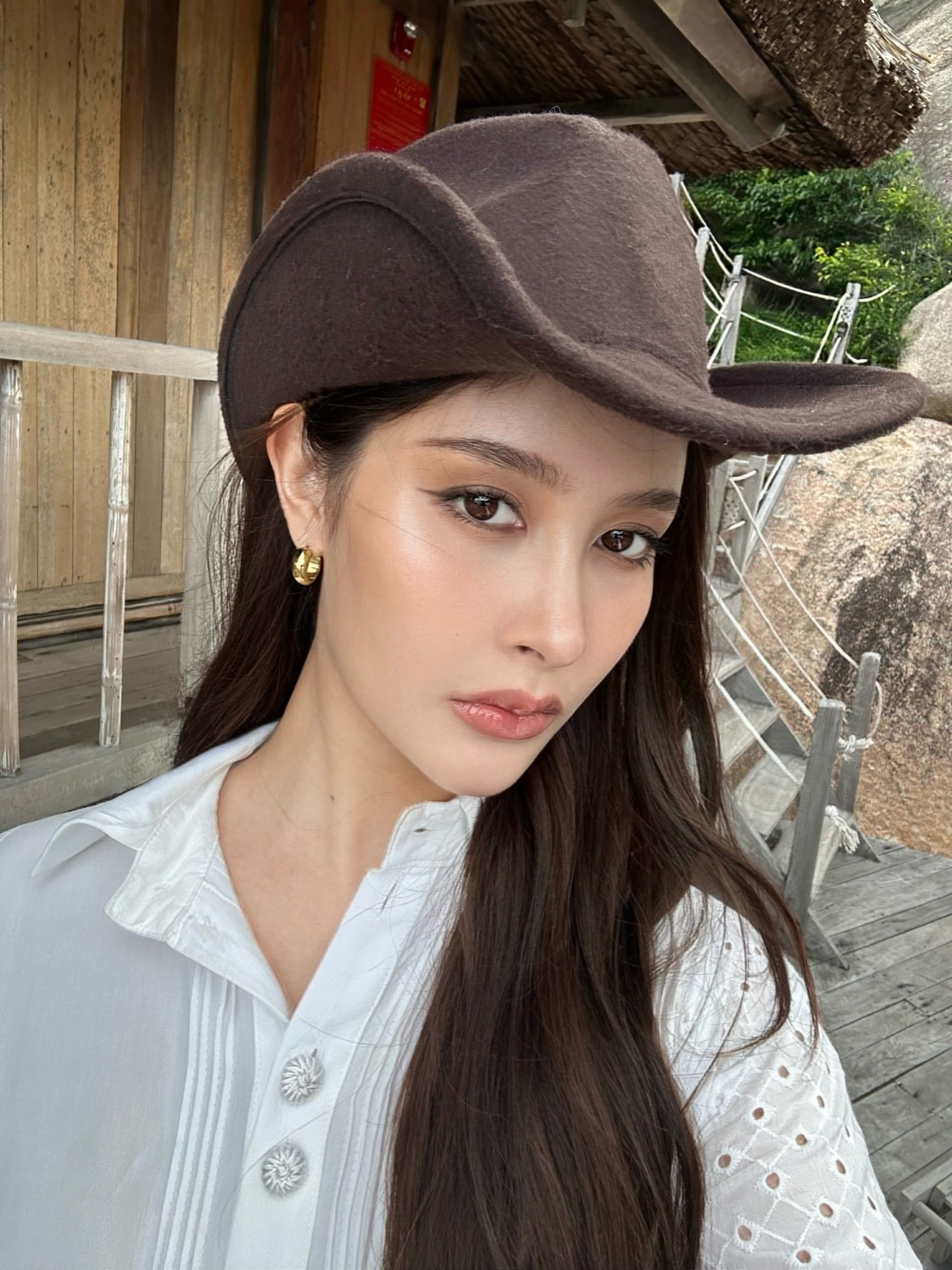 ร็อค - ขวัญลดา รุ่งโรจน์อำภา