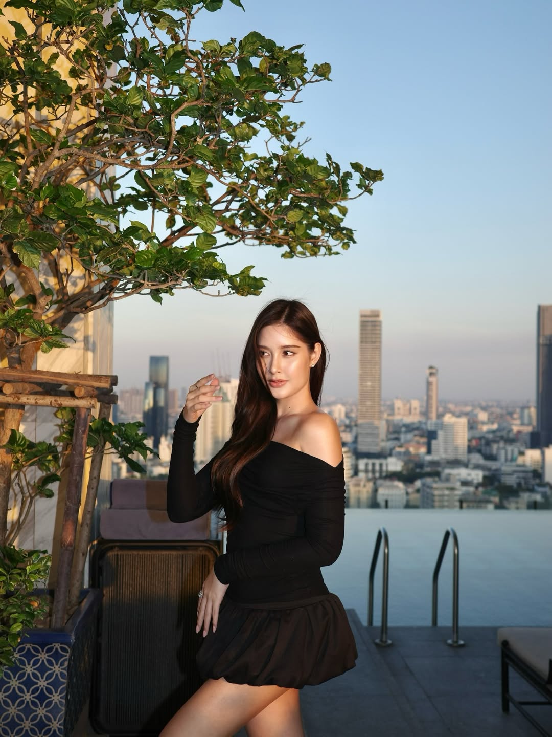 ร็อค - ขวัญลดา รุ่งโรจน์อำภา