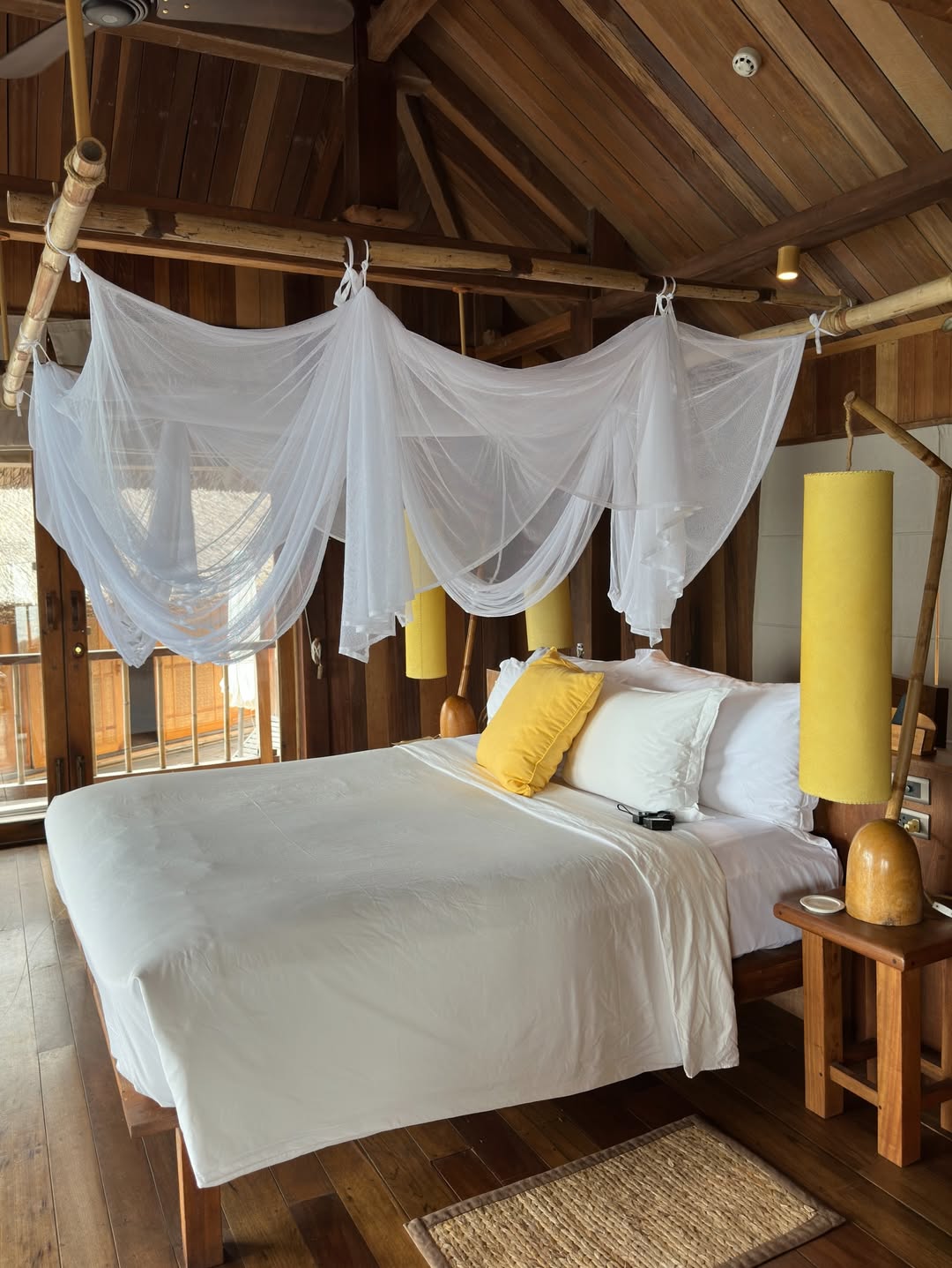 ร็อค - ขวัญลดา รุ่งโรจน์อำภา