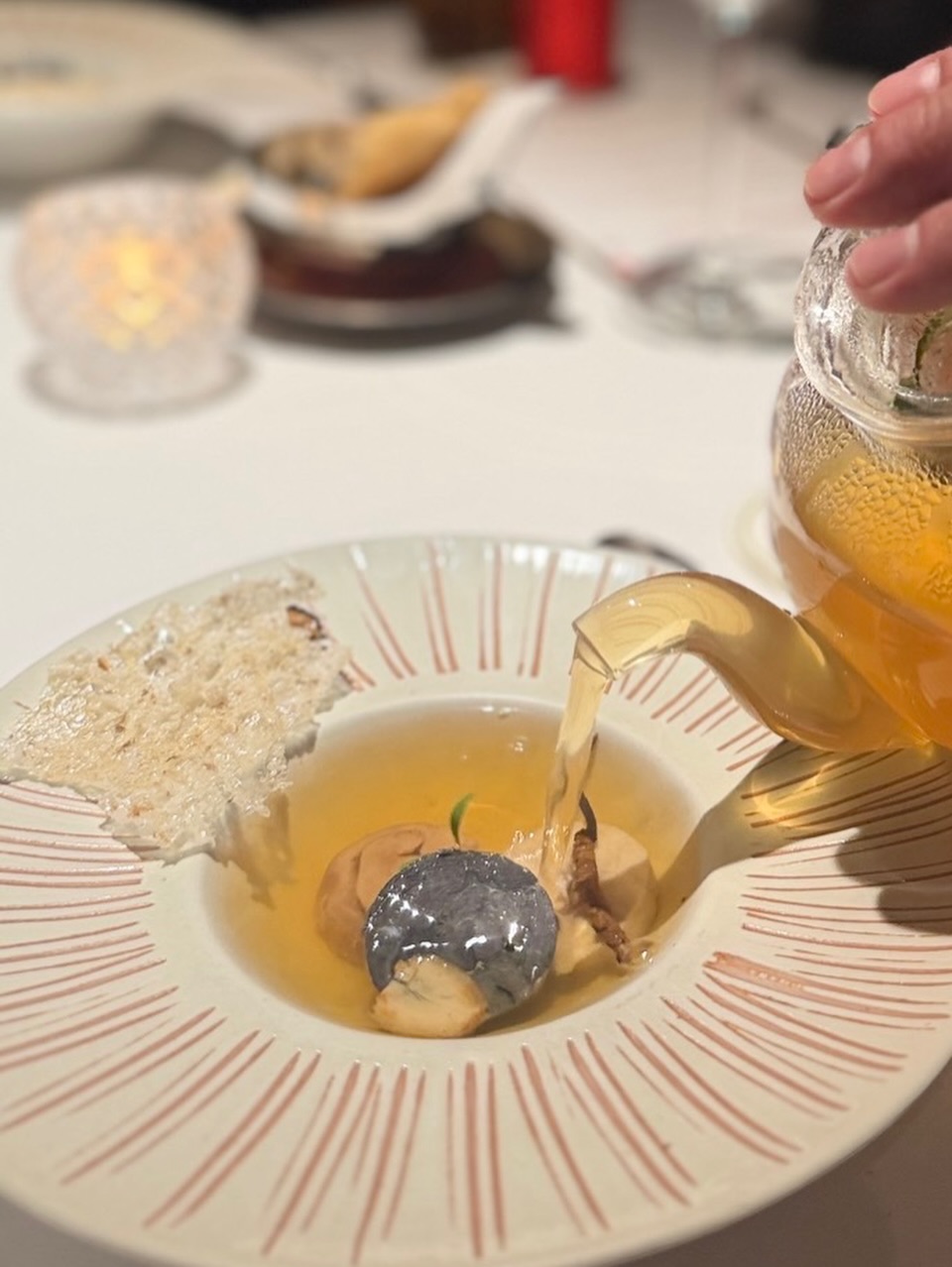 ร็อค - ขวัญลดา รุ่งโรจน์อำภา