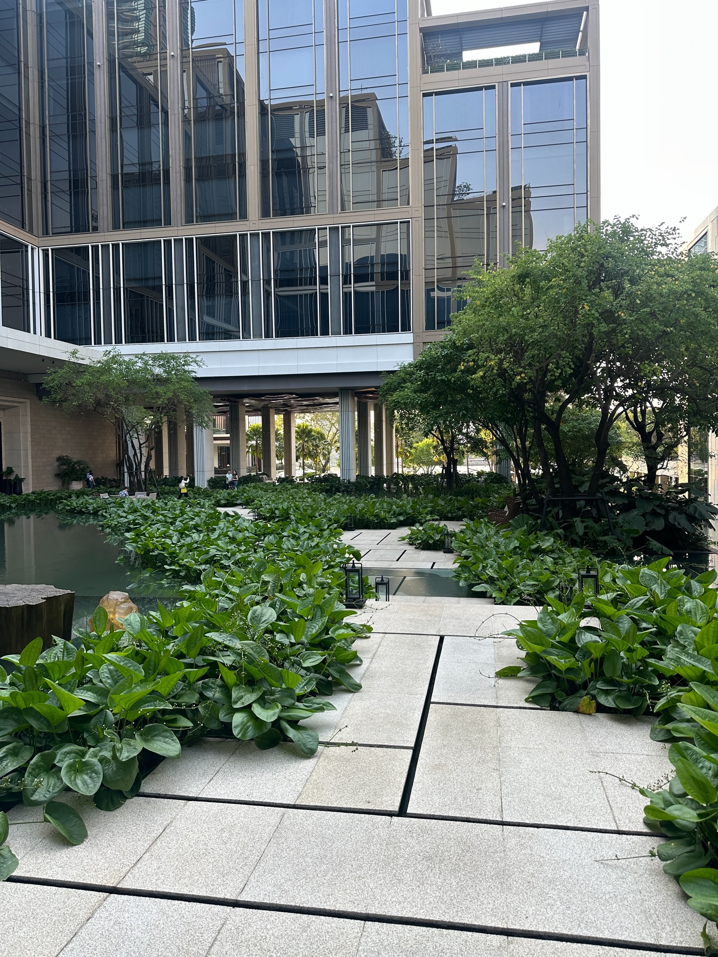 ร็อค - ขวัญลดา รุ่งโรจน์อำภา