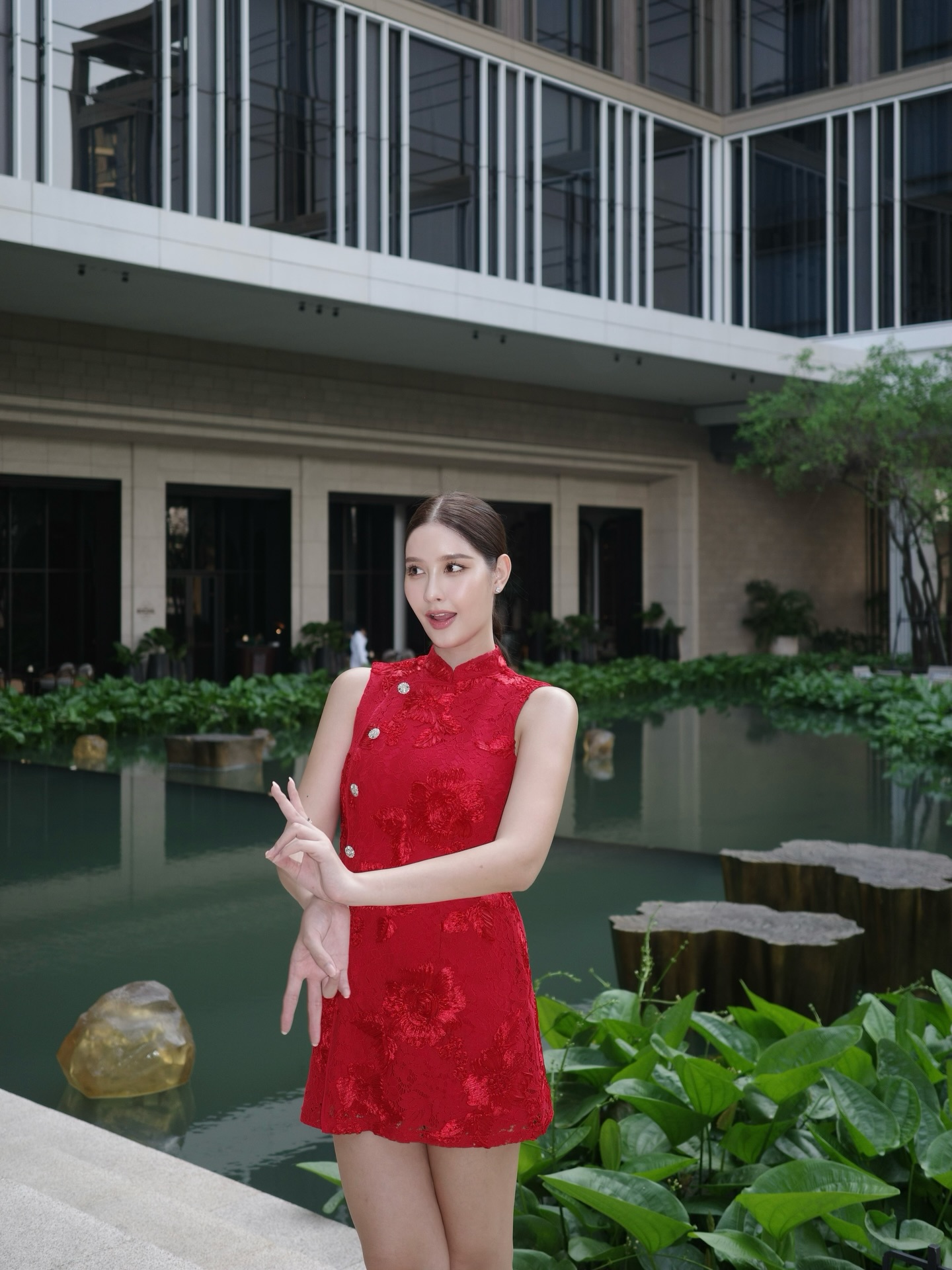 ร็อค - ขวัญลดา รุ่งโรจน์อำภา