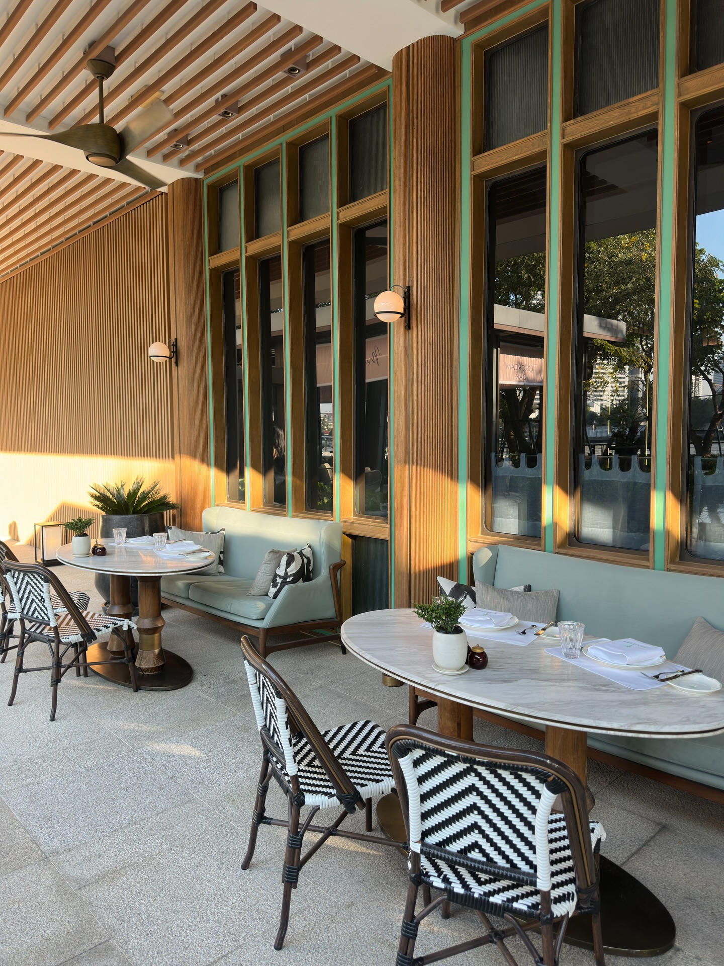 ร็อค - ขวัญลดา รุ่งโรจน์อำภา