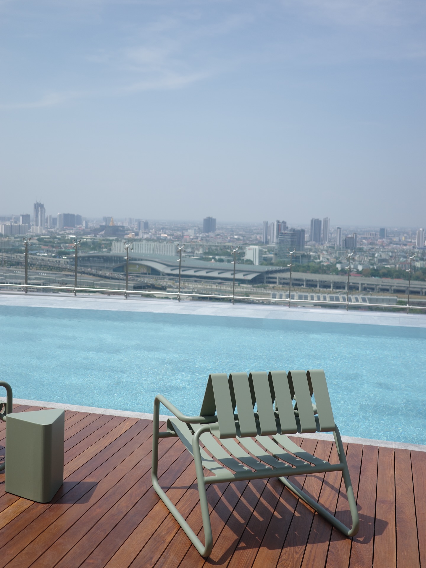 ร็อค - ขวัญลดา รุ่งโรจน์อำภา