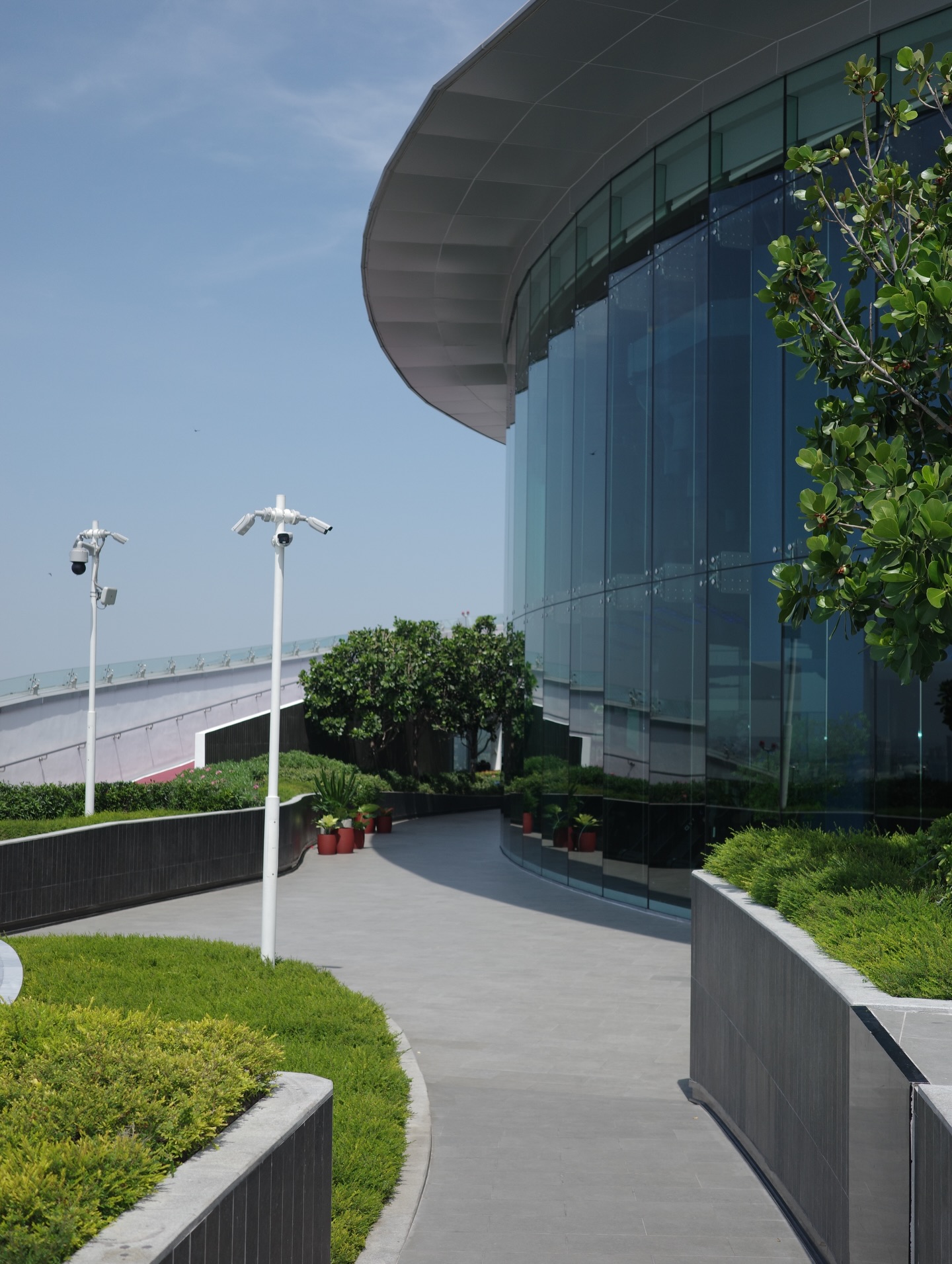 ร็อค - ขวัญลดา รุ่งโรจน์อำภา