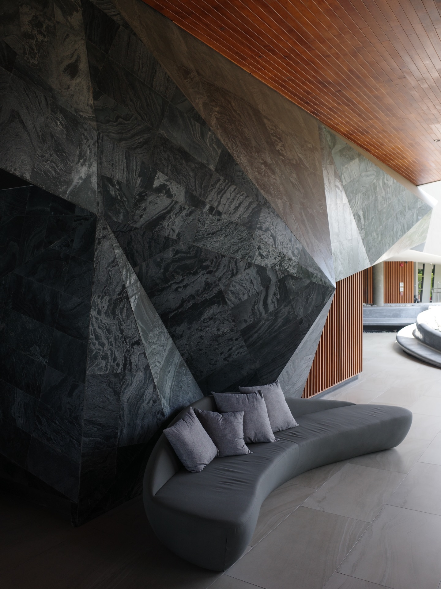 ร็อค - ขวัญลดา รุ่งโรจน์อำภา