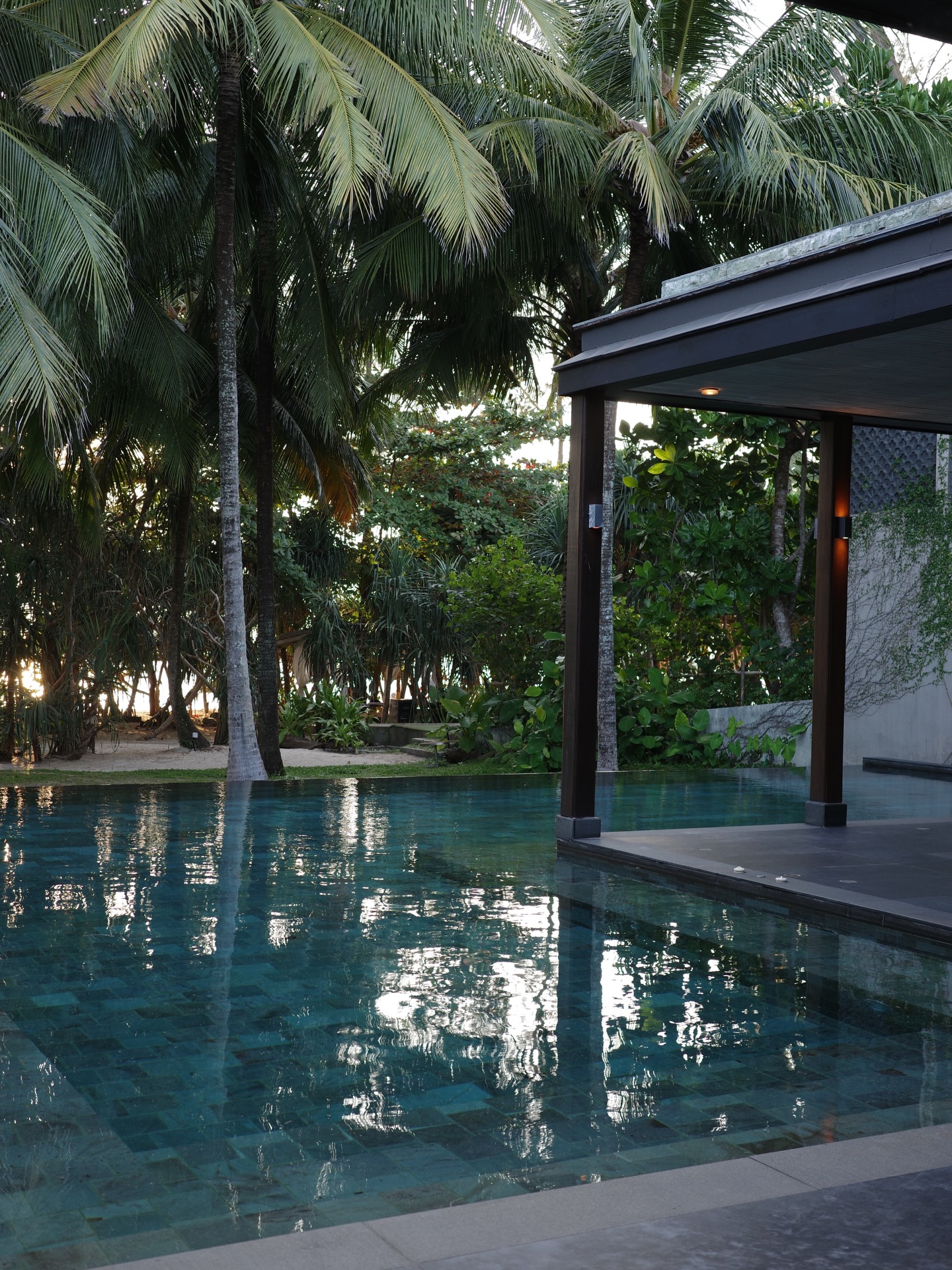 ร็อค - ขวัญลดา รุ่งโรจน์อำภา