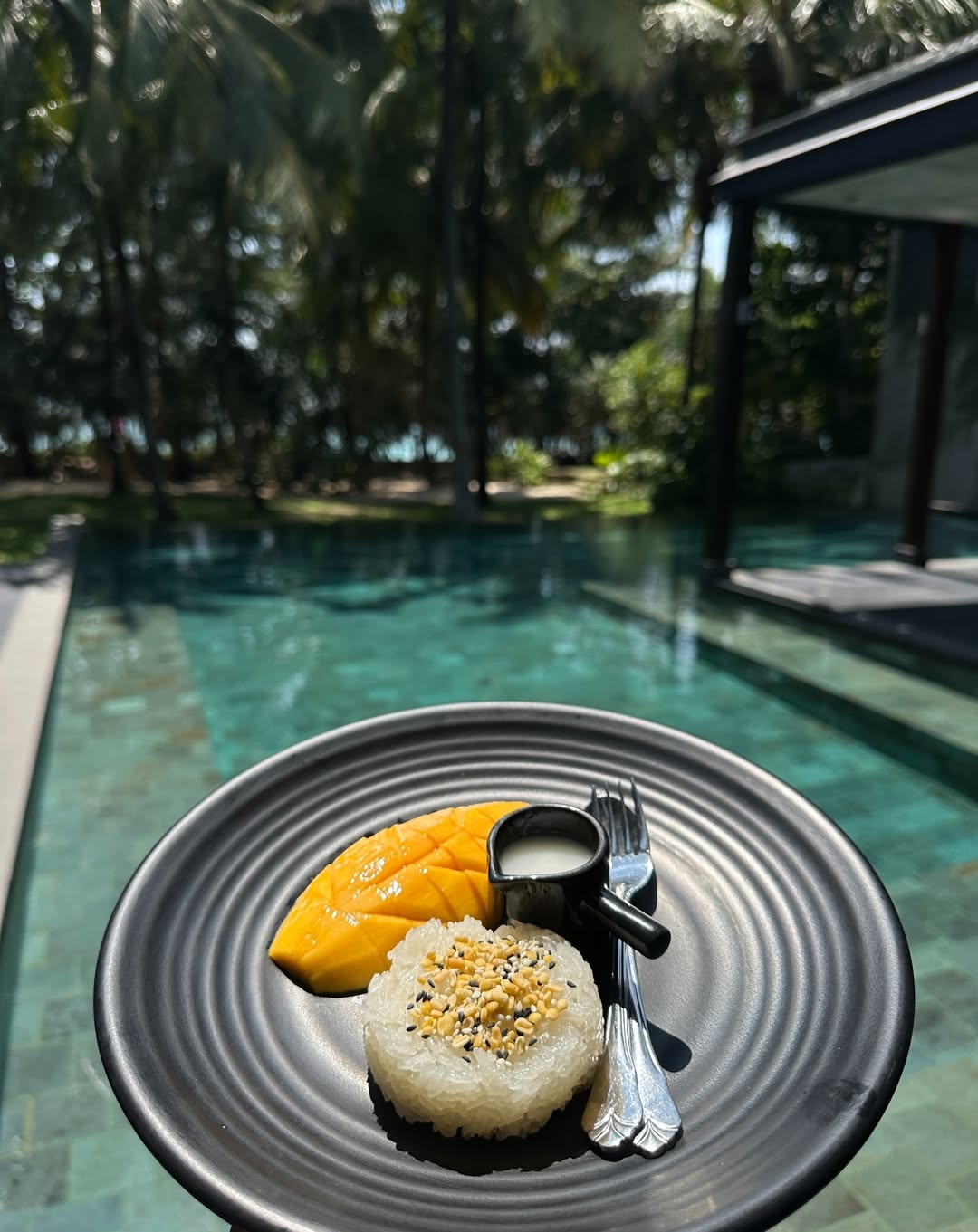 ร็อค - ขวัญลดา รุ่งโรจน์อำภา