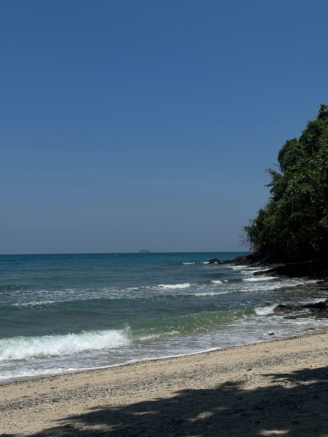 ร็อค - ขวัญลดา รุ่งโรจน์อำภา