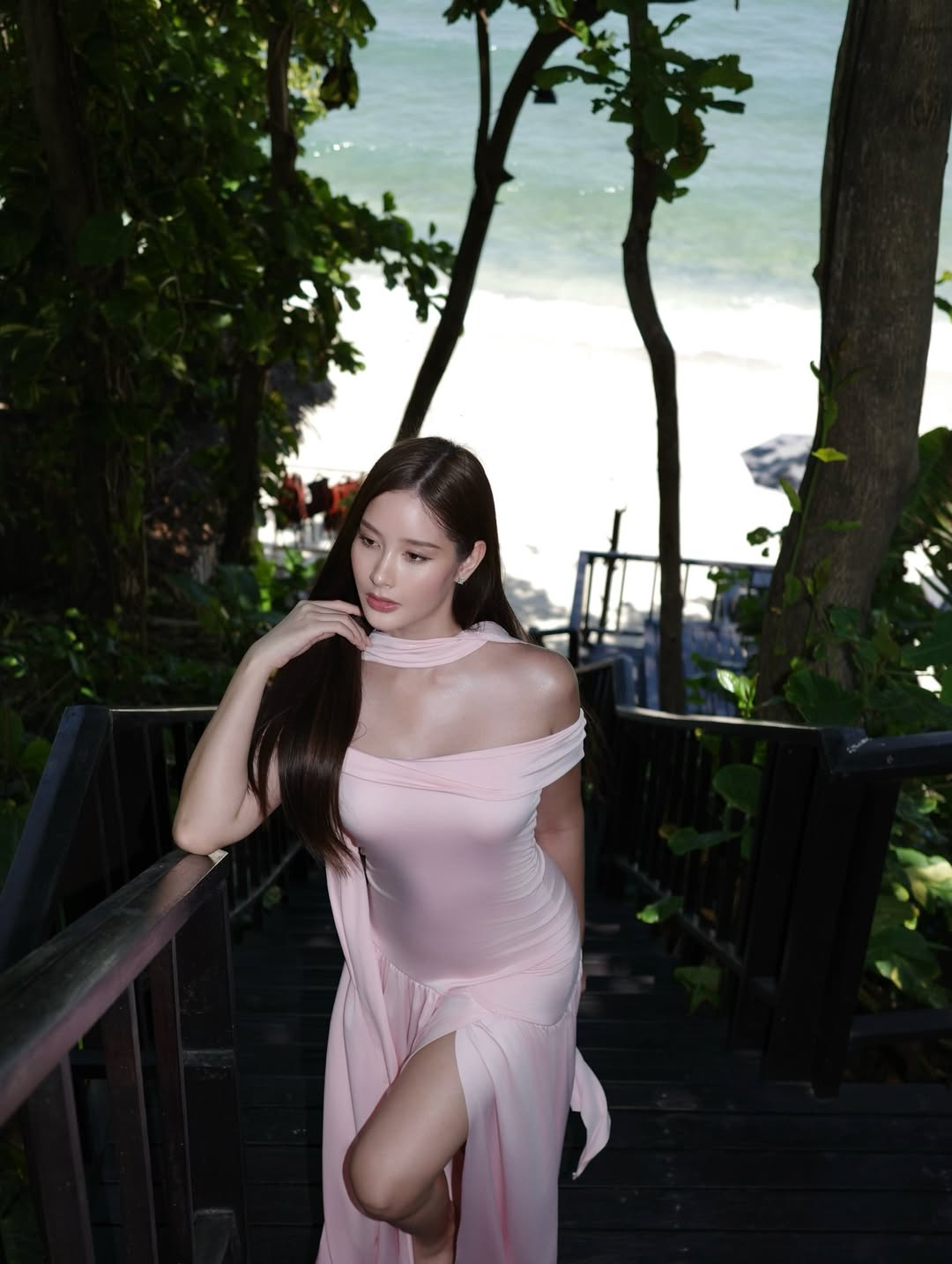 ร็อค - ขวัญลดา รุ่งโรจน์อำภา