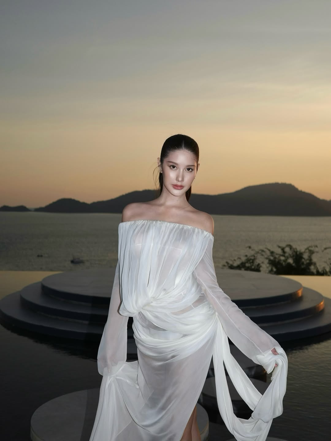 ร็อค - ขวัญลดา รุ่งโรจน์อำภา