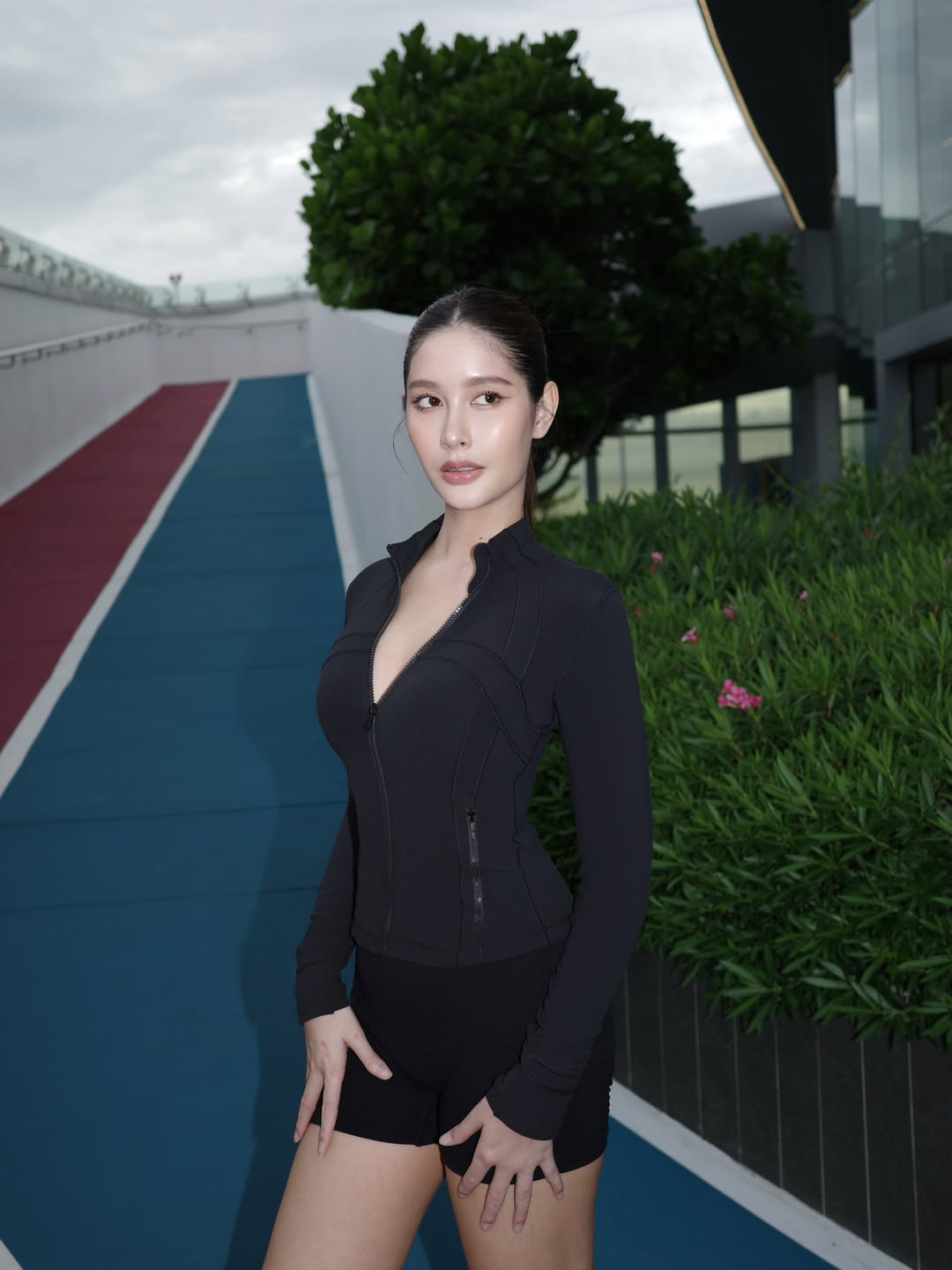 ร็อค - ขวัญลดา รุ่งโรจน์อำภา