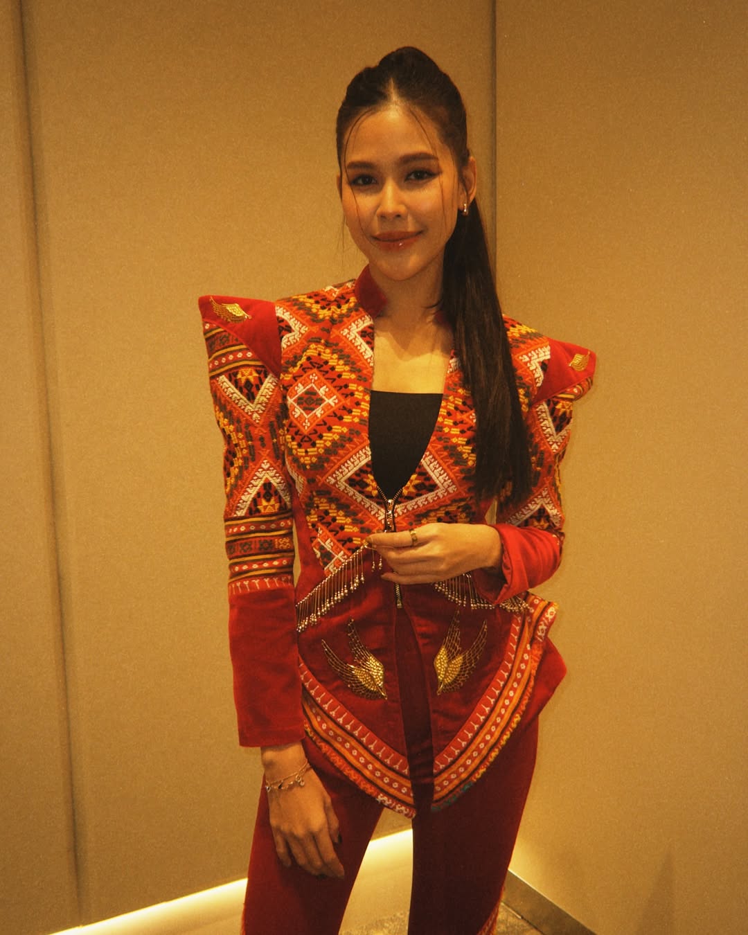 ไข่มุก - รุ่งรัตน์ เหม็งพานิช