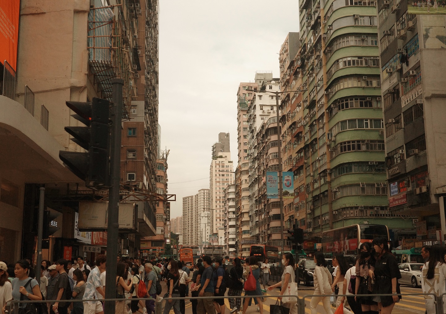 ไข่มุก - รุ่งรัตน์ เหม็งพานิช