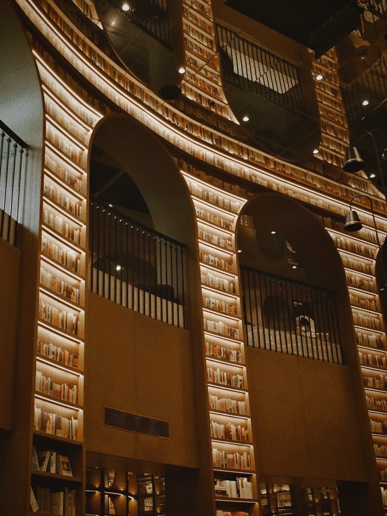 ไข่มุก - รุ่งรัตน์ เหม็งพานิช