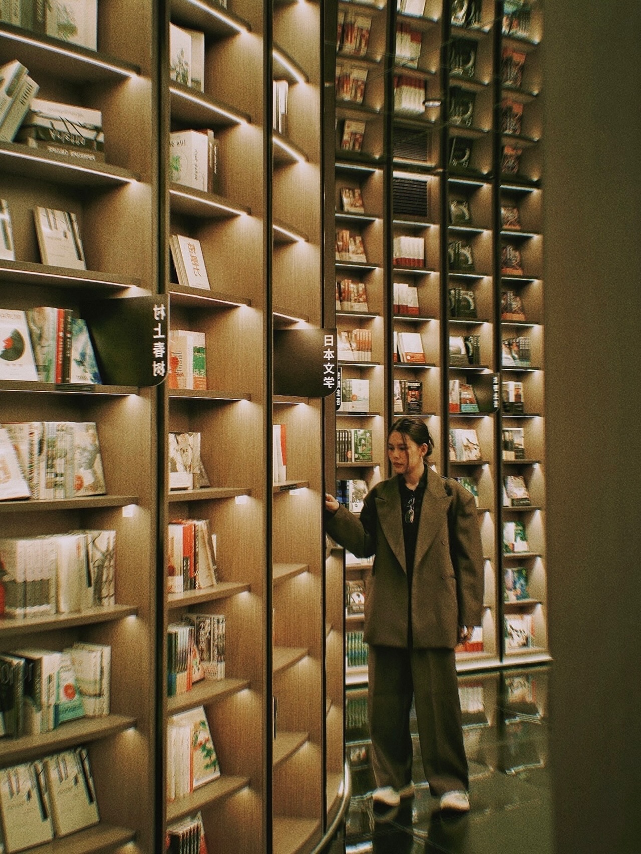 ไข่มุก - รุ่งรัตน์ เหม็งพานิช