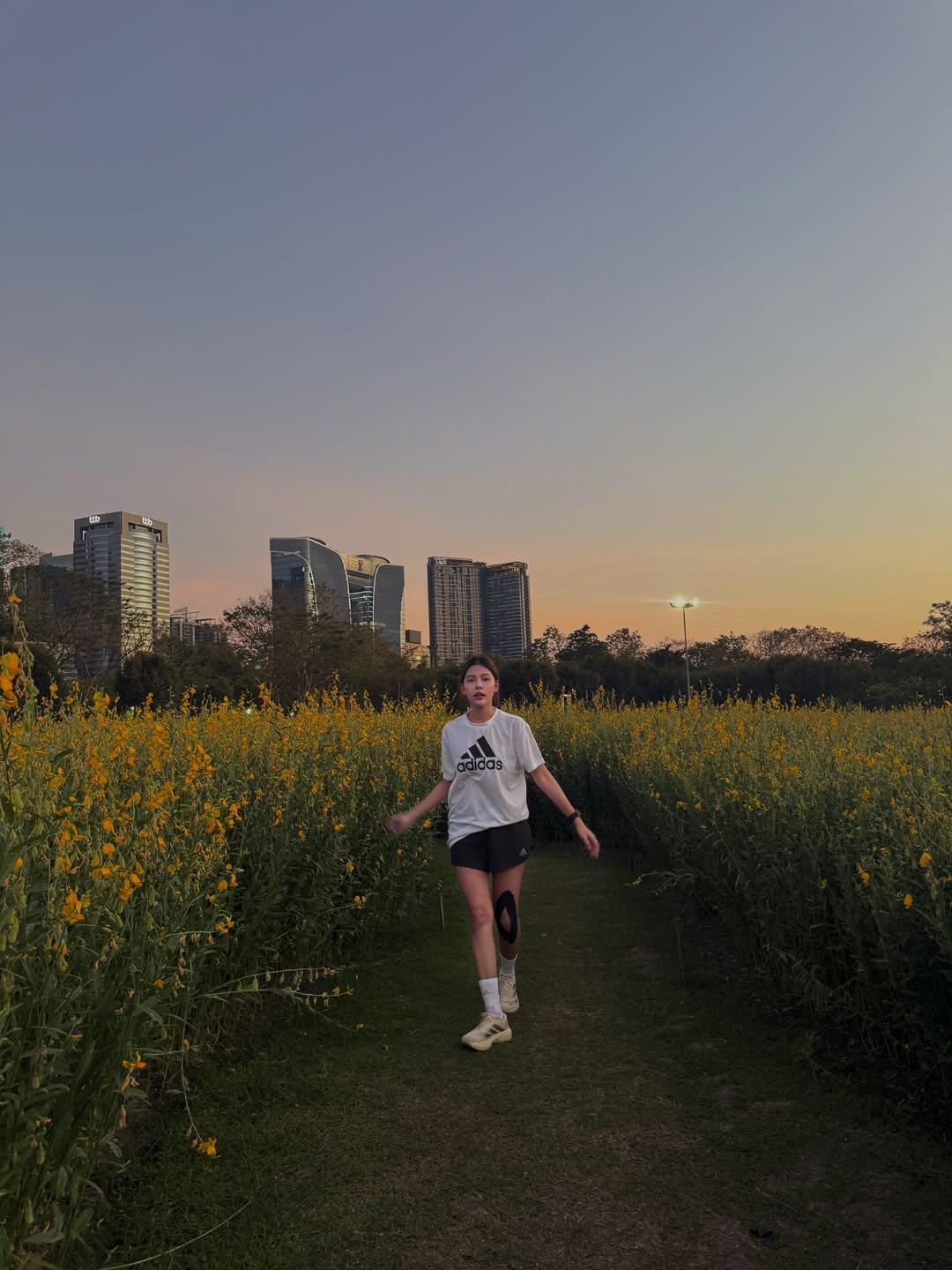 ไข่มุก - รุ่งรัตน์ เหม็งพานิช