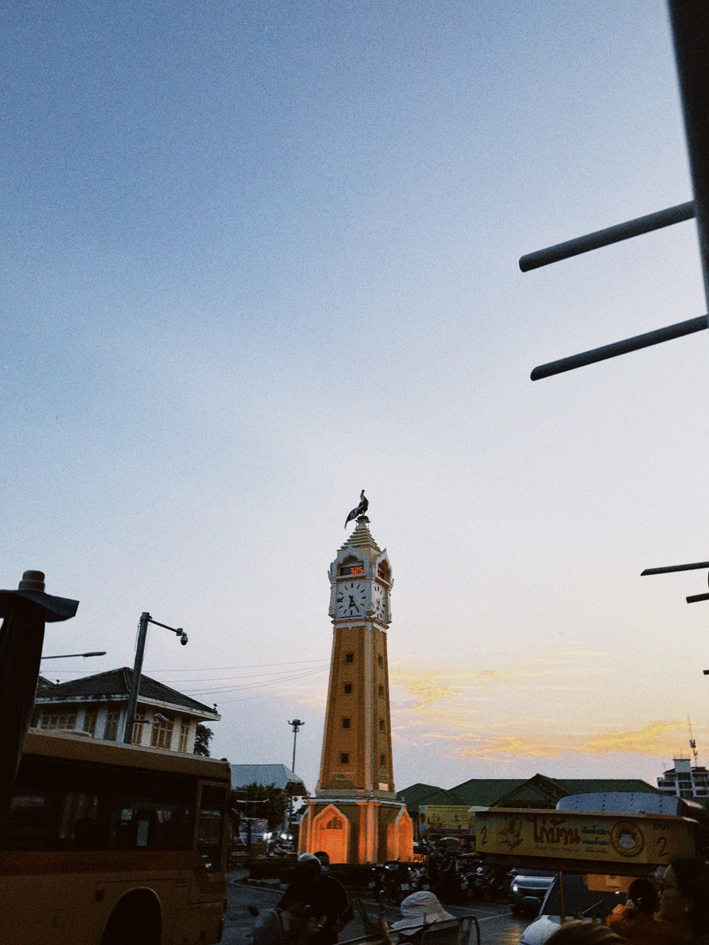 ไข่มุก - รุ่งรัตน์ เหม็งพานิช