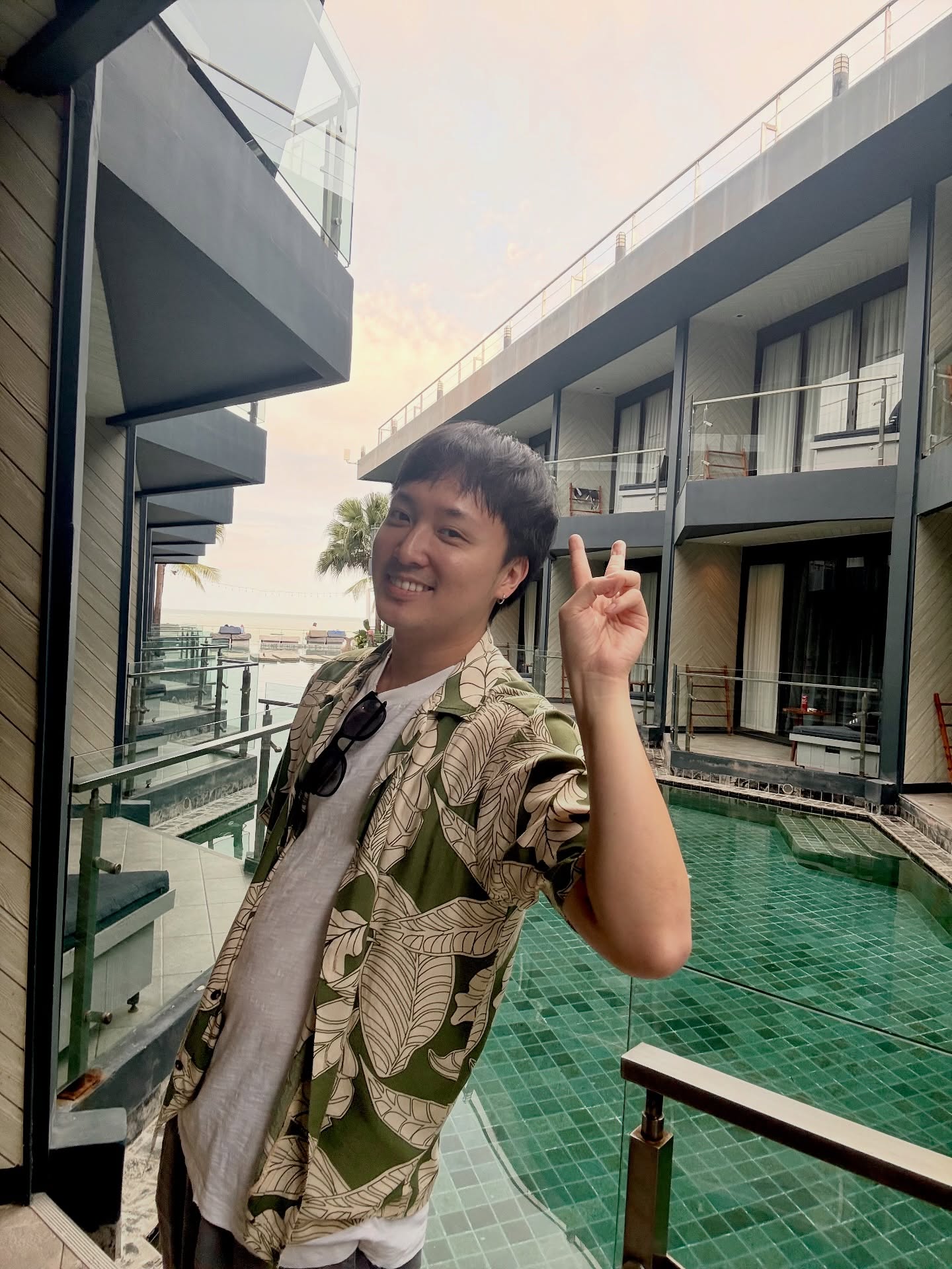 ไบรท์ - วิชเวช เอื้ออำพน