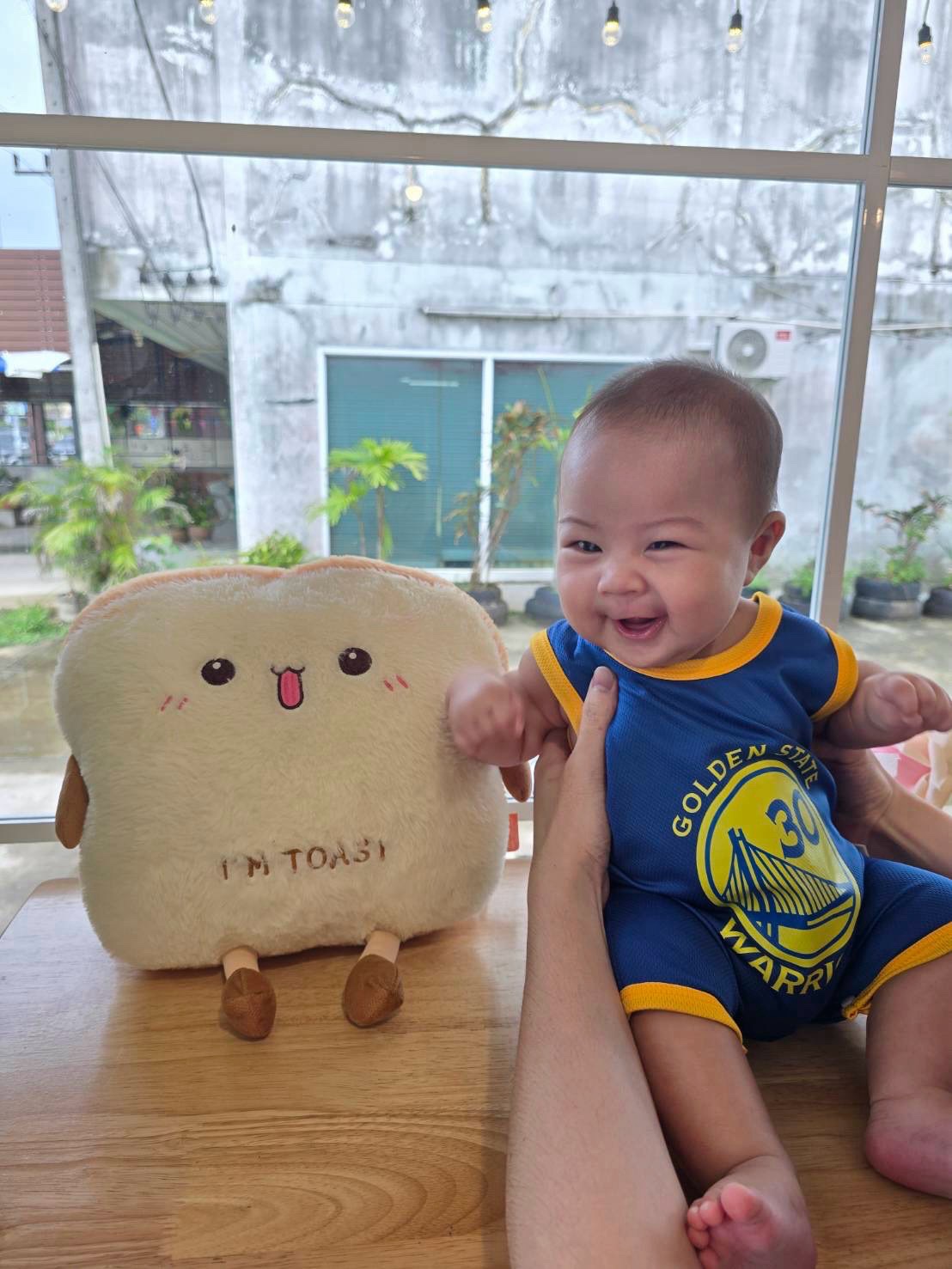 ไบรท์ - วิชเวช เอื้ออำพน