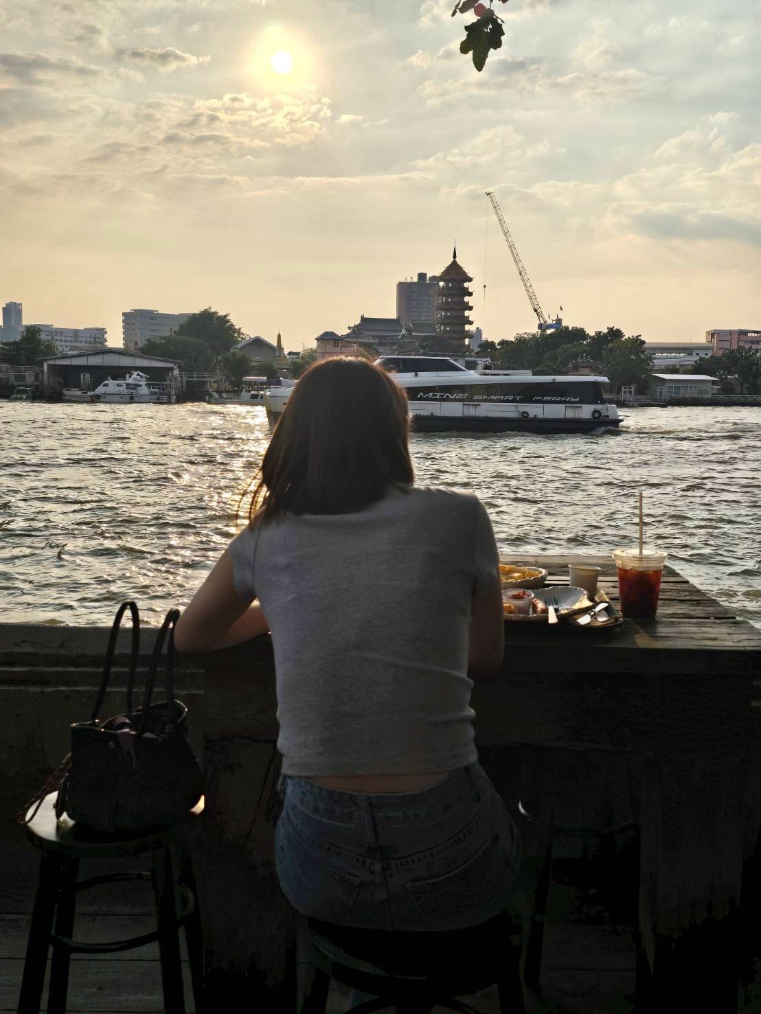 นิหน่า - สุฐิตา ปัญญายงค์