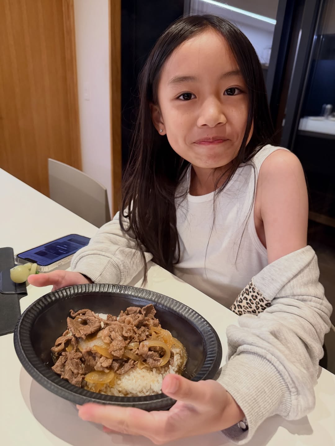 นิหน่า - สุฐิตา ปัญญายงค์