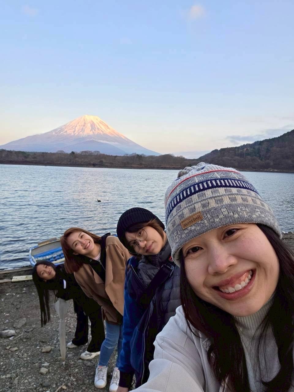 นิหน่า - สุฐิตา ปัญญายงค์