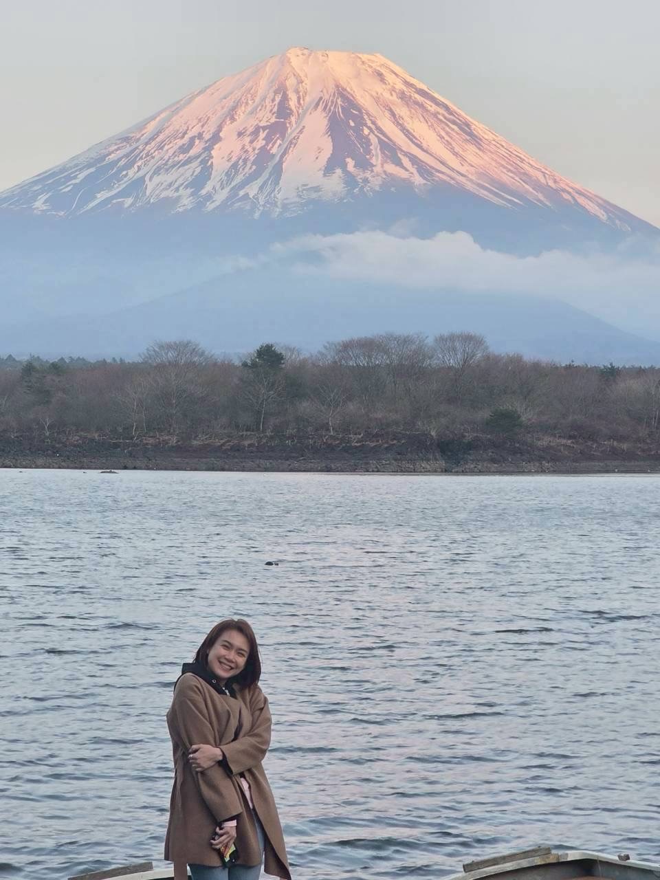 นิหน่า - สุฐิตา ปัญญายงค์