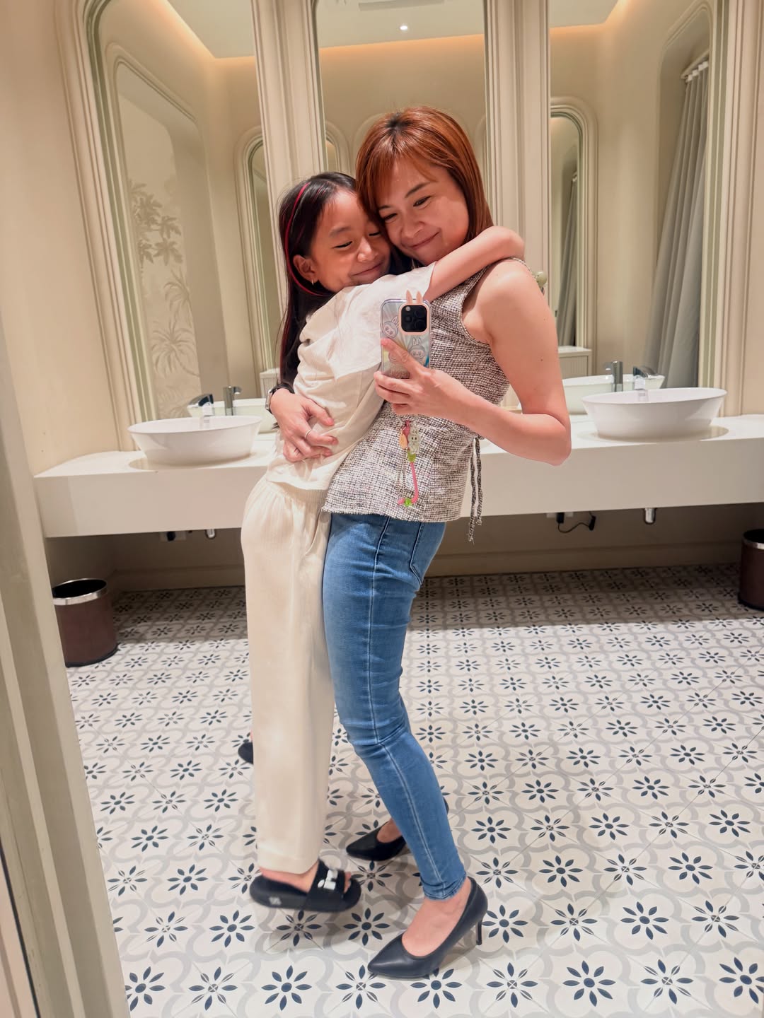 นิหน่า - สุฐิตา ปัญญายงค์