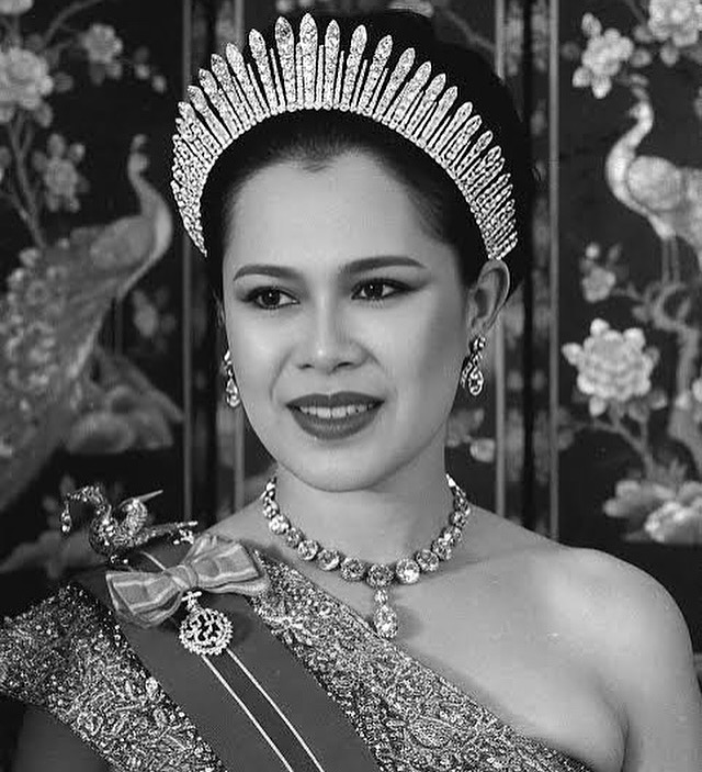 ซาร่า - นลิน โฮเลอร์
