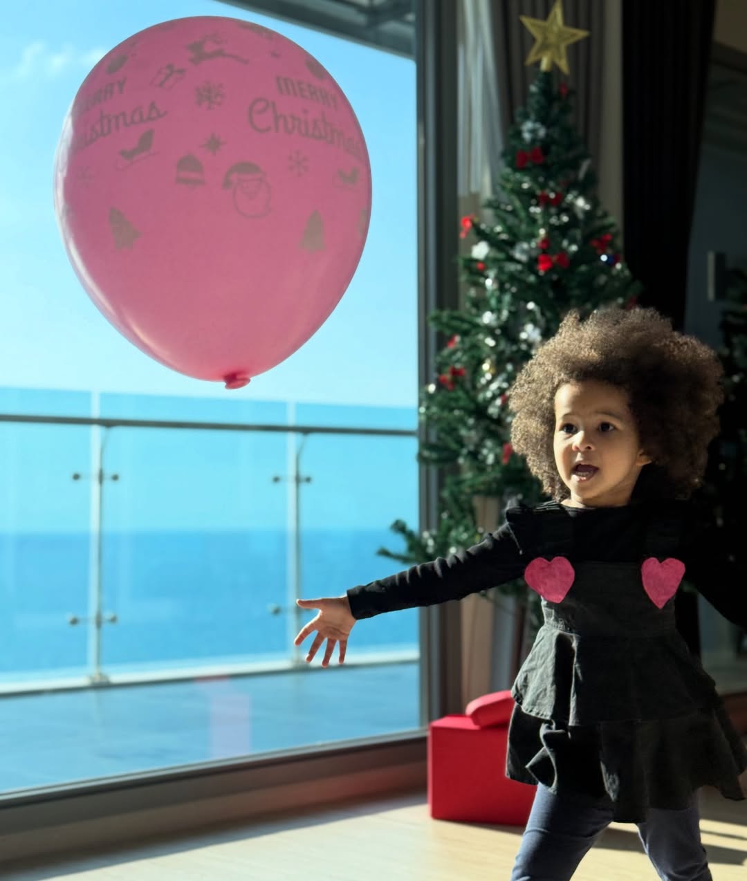 ซาร่า - นลิน โฮเลอร์