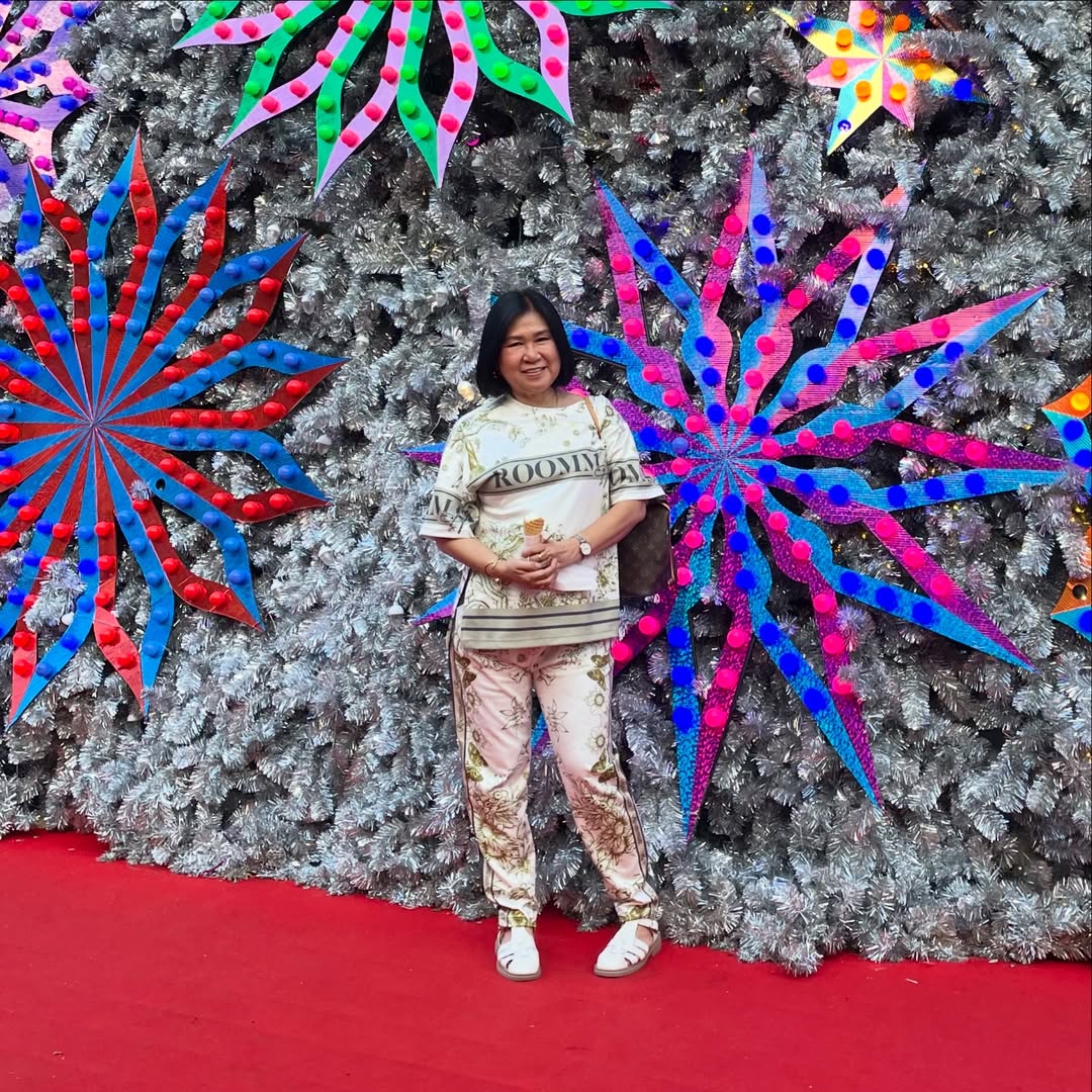 ซาร่า - นลิน โฮเลอร์