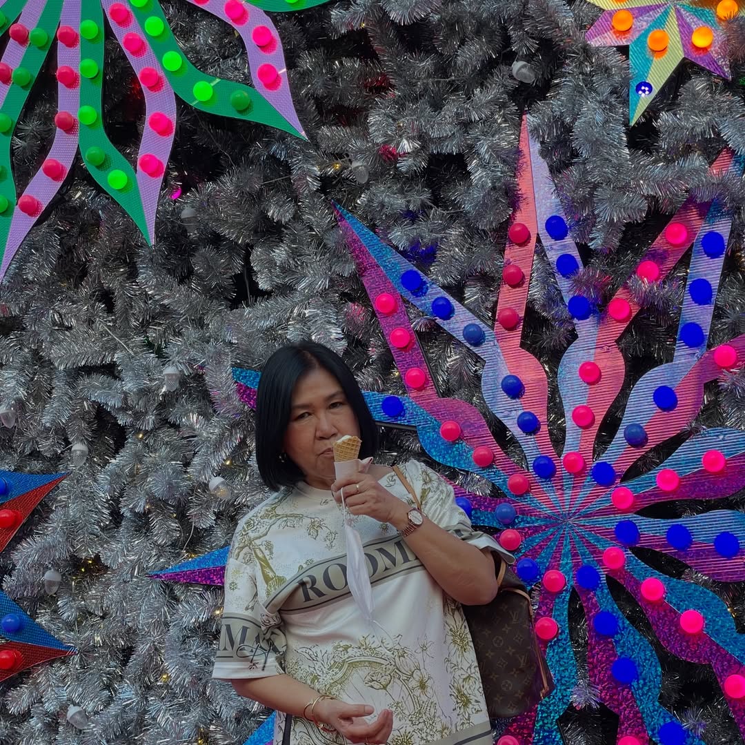 ซาร่า - นลิน โฮเลอร์