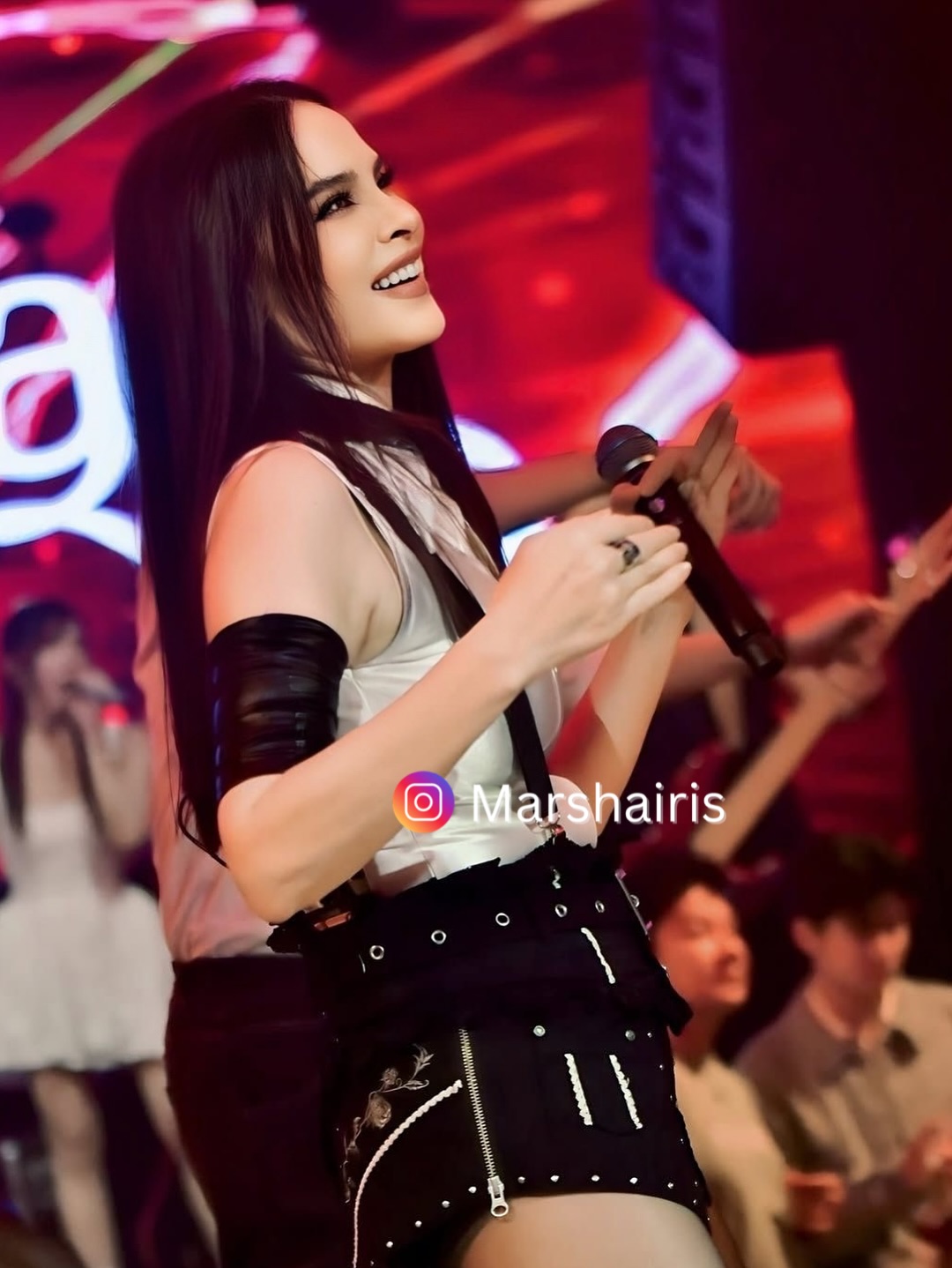 มาช่า วัฒนพานิช