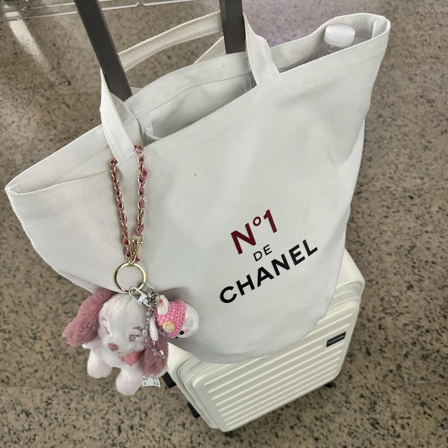 ใบปอ - ธิติยา จิระพรศิลป์