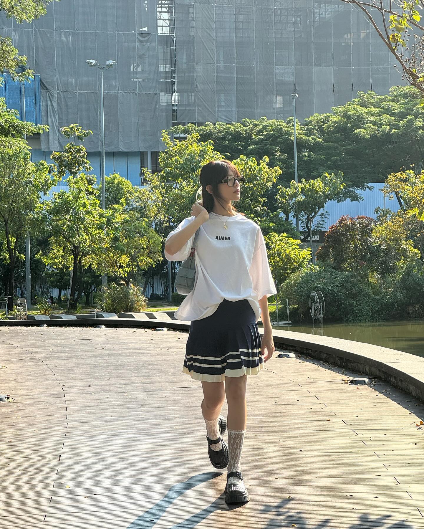 ใบปอ - ธิติยา จิระพรศิลป์