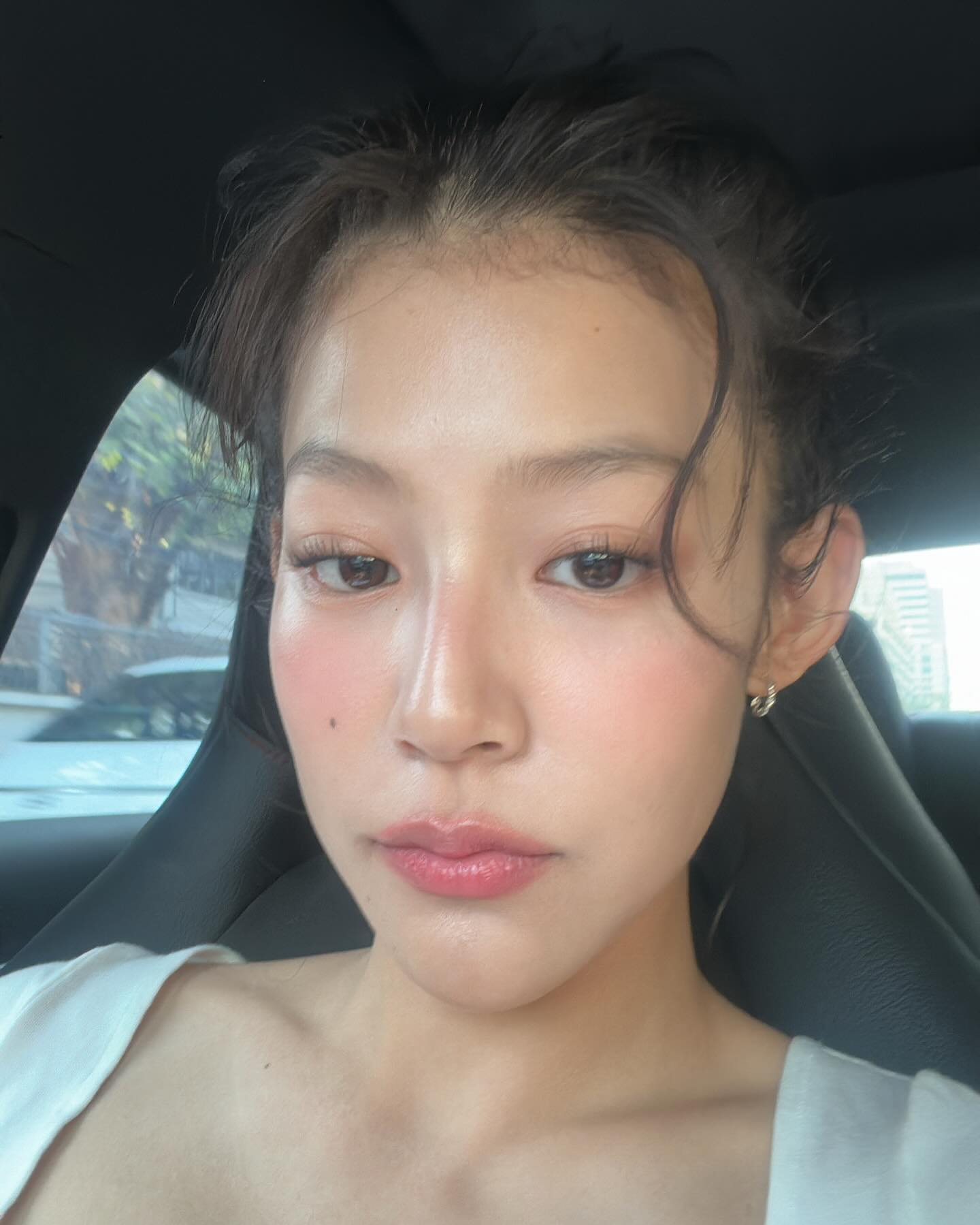ใบปอ - ธิติยา จิระพรศิลป์