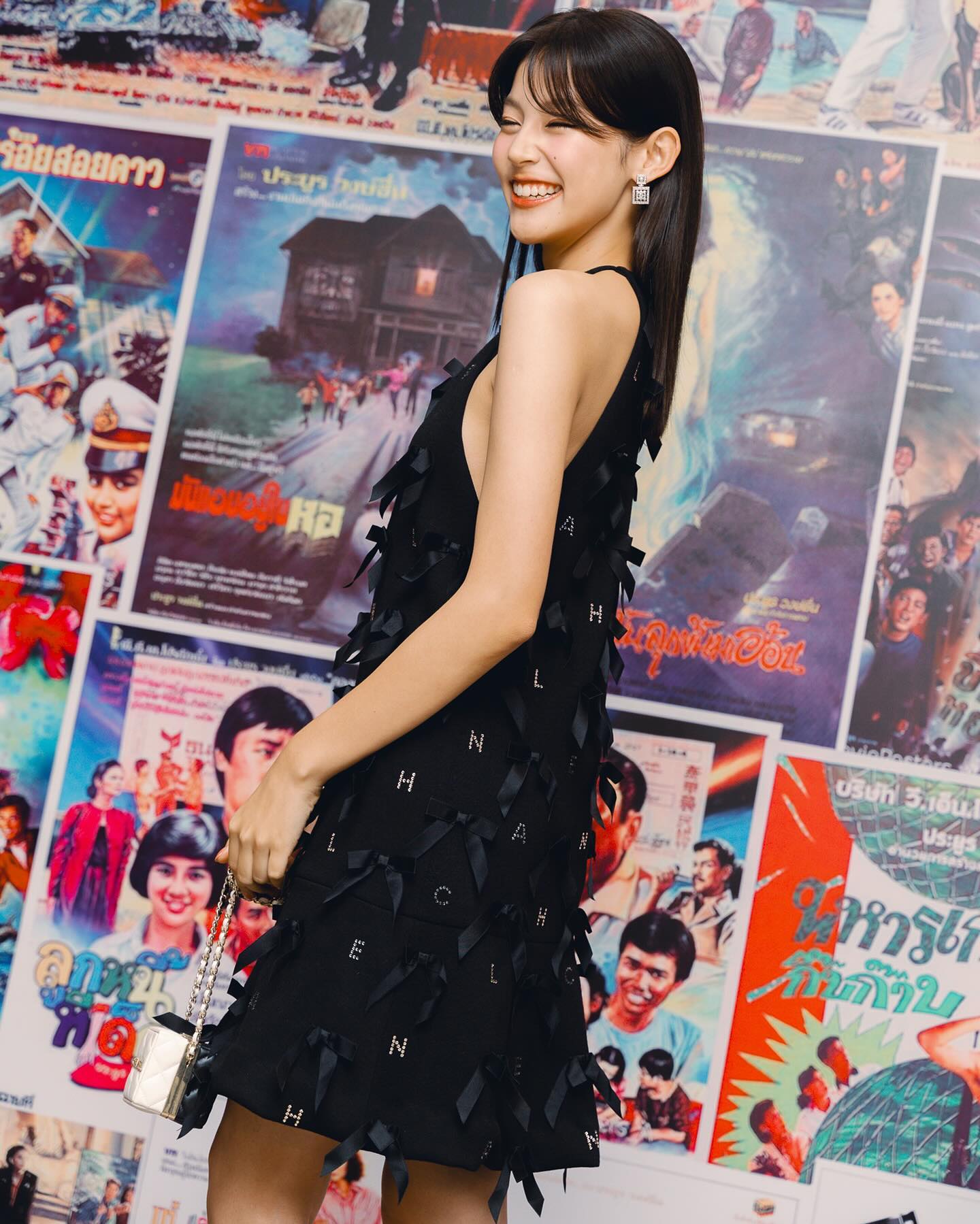 ใบปอ - ธิติยา จิระพรศิลป์