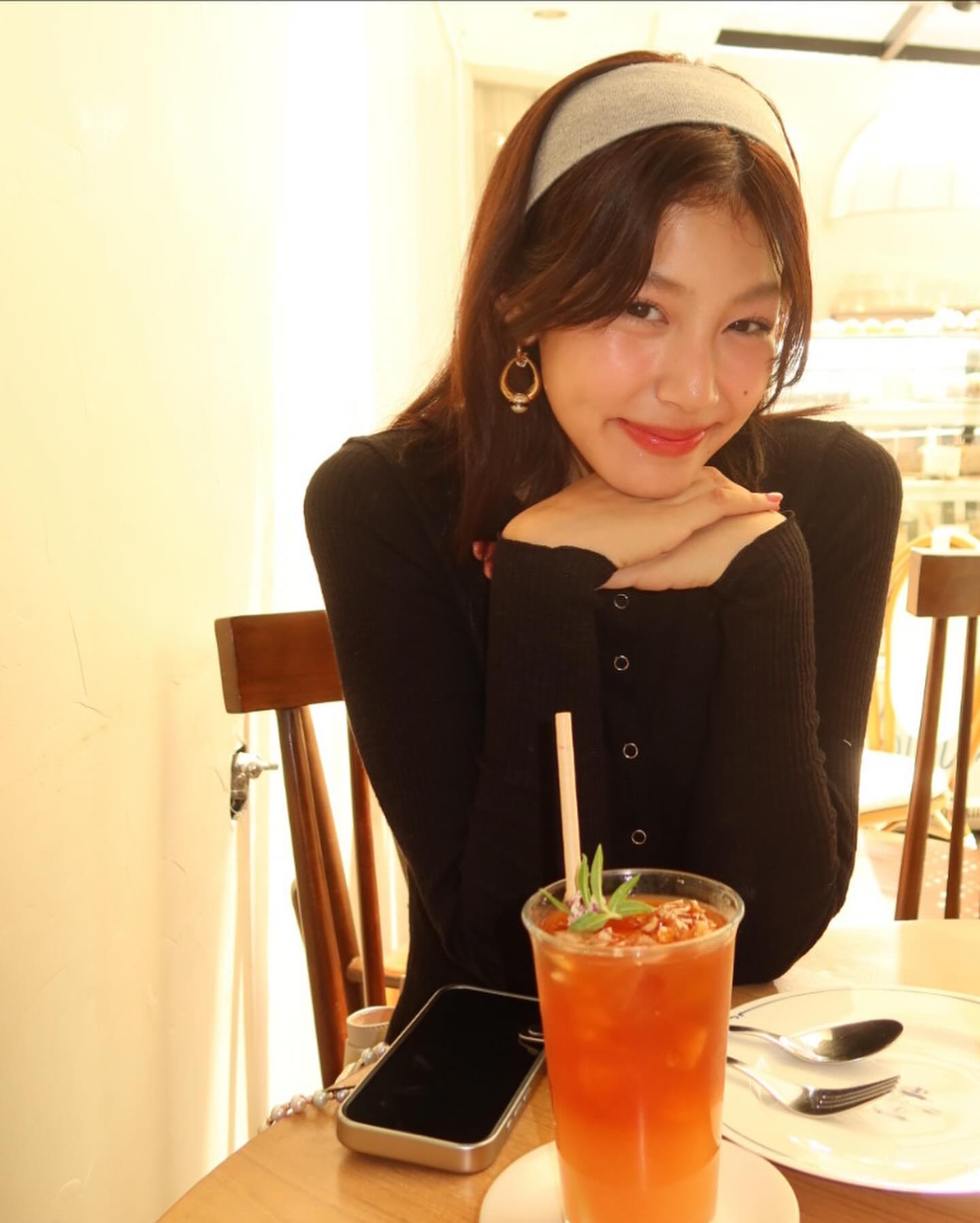 ใบปอ - ธิติยา จิระพรศิลป์