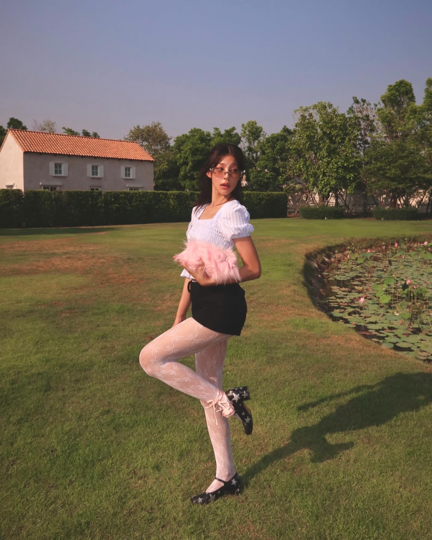 ใบปอ - ธิติยา จิระพรศิลป์