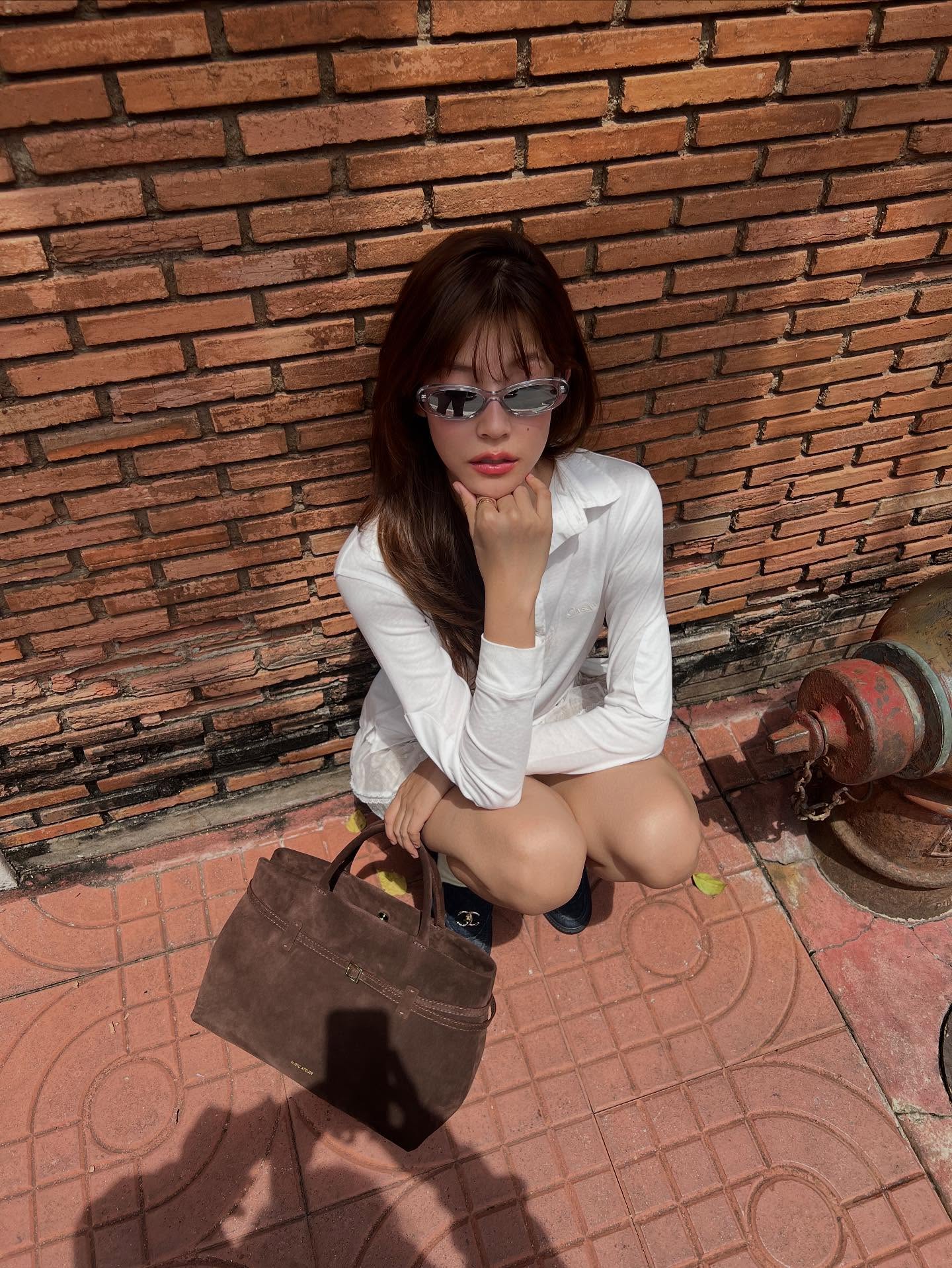 ใบปอ - ธิติยา จิระพรศิลป์