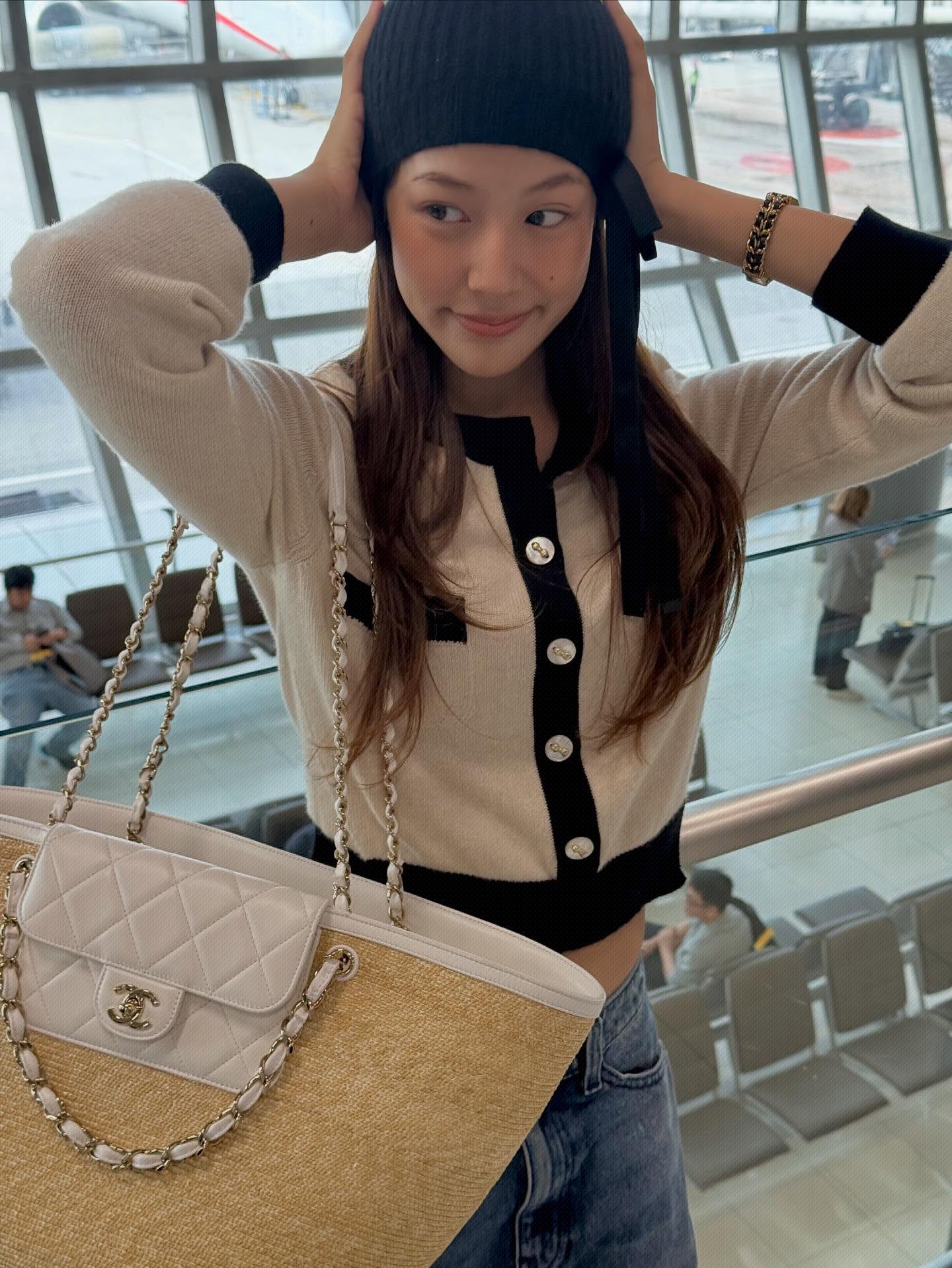 ใบปอ - ธิติยา จิระพรศิลป์