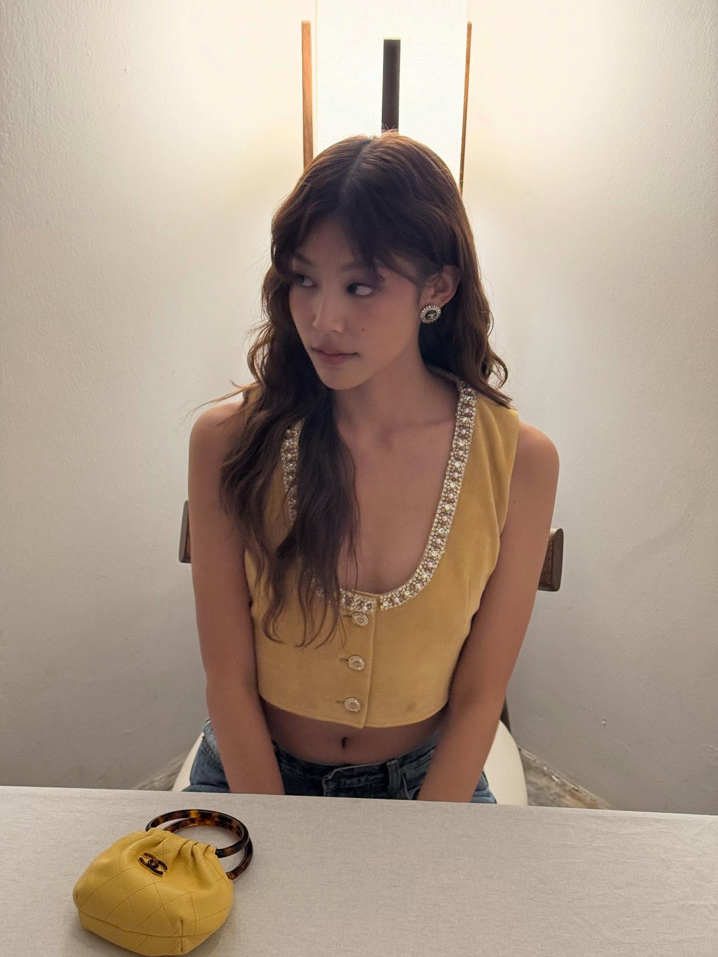 ใบปอ - ธิติยา จิระพรศิลป์