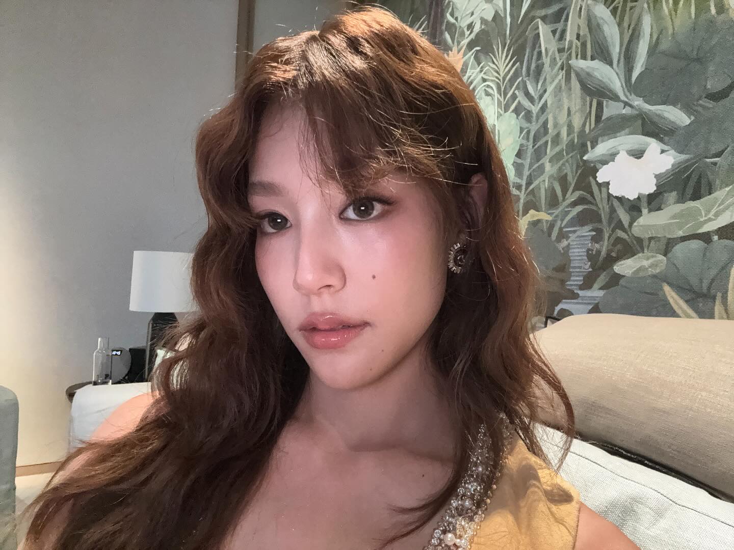 ใบปอ - ธิติยา จิระพรศิลป์