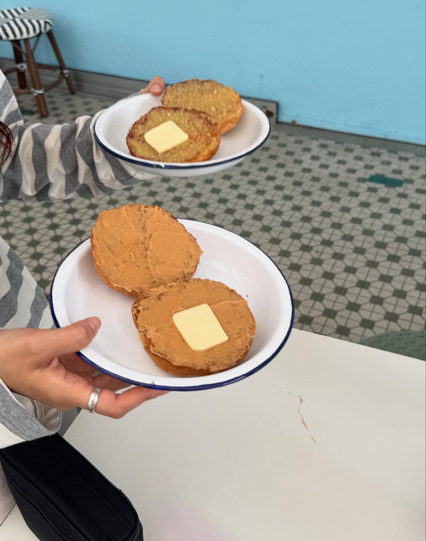 ใบปอ - ธิติยา จิระพรศิลป์