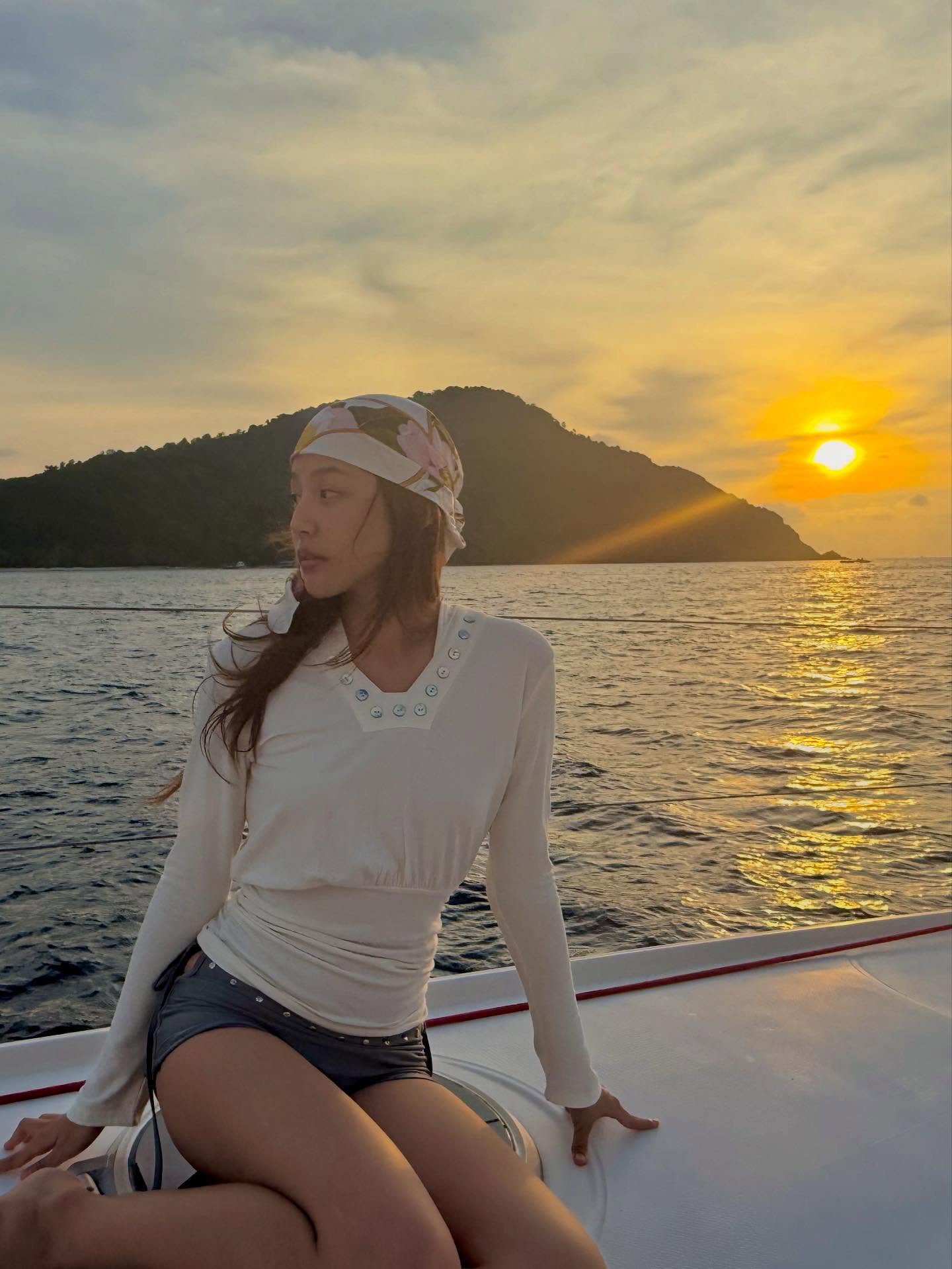 ใบปอ - ธิติยา จิระพรศิลป์