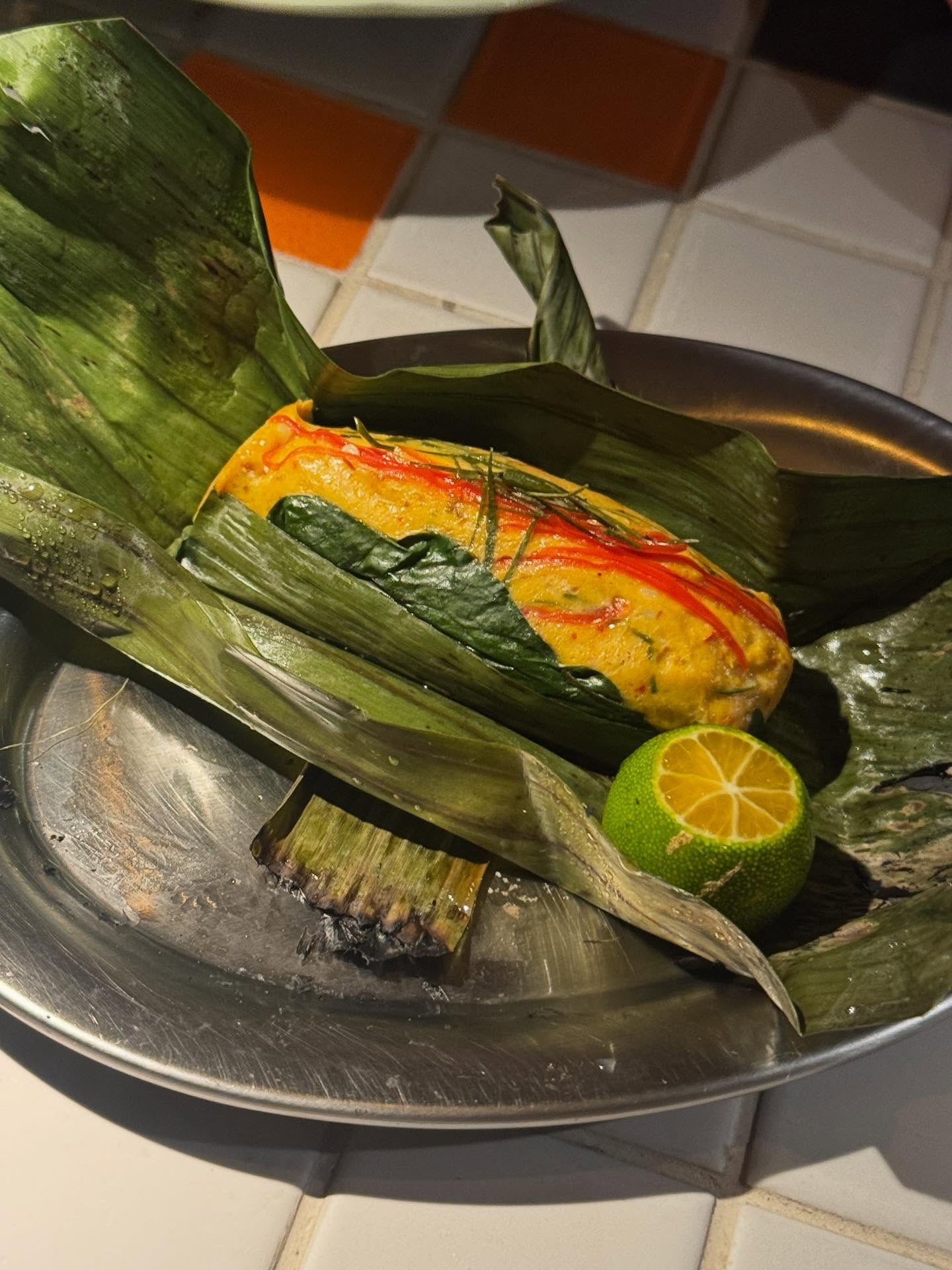 ใบปอ - ธิติยา จิระพรศิลป์