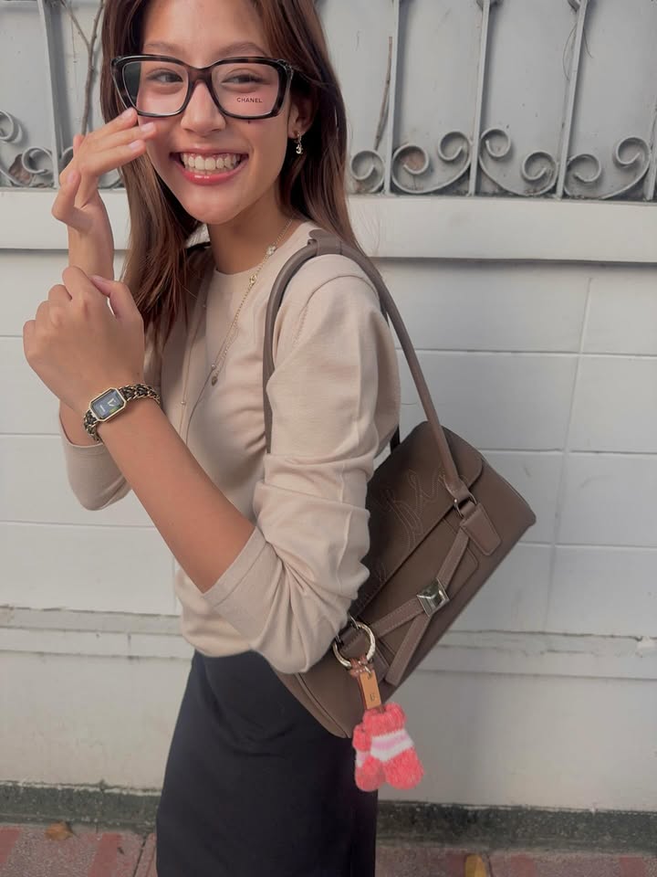 ใบปอ - ธิติยา จิระพรศิลป์